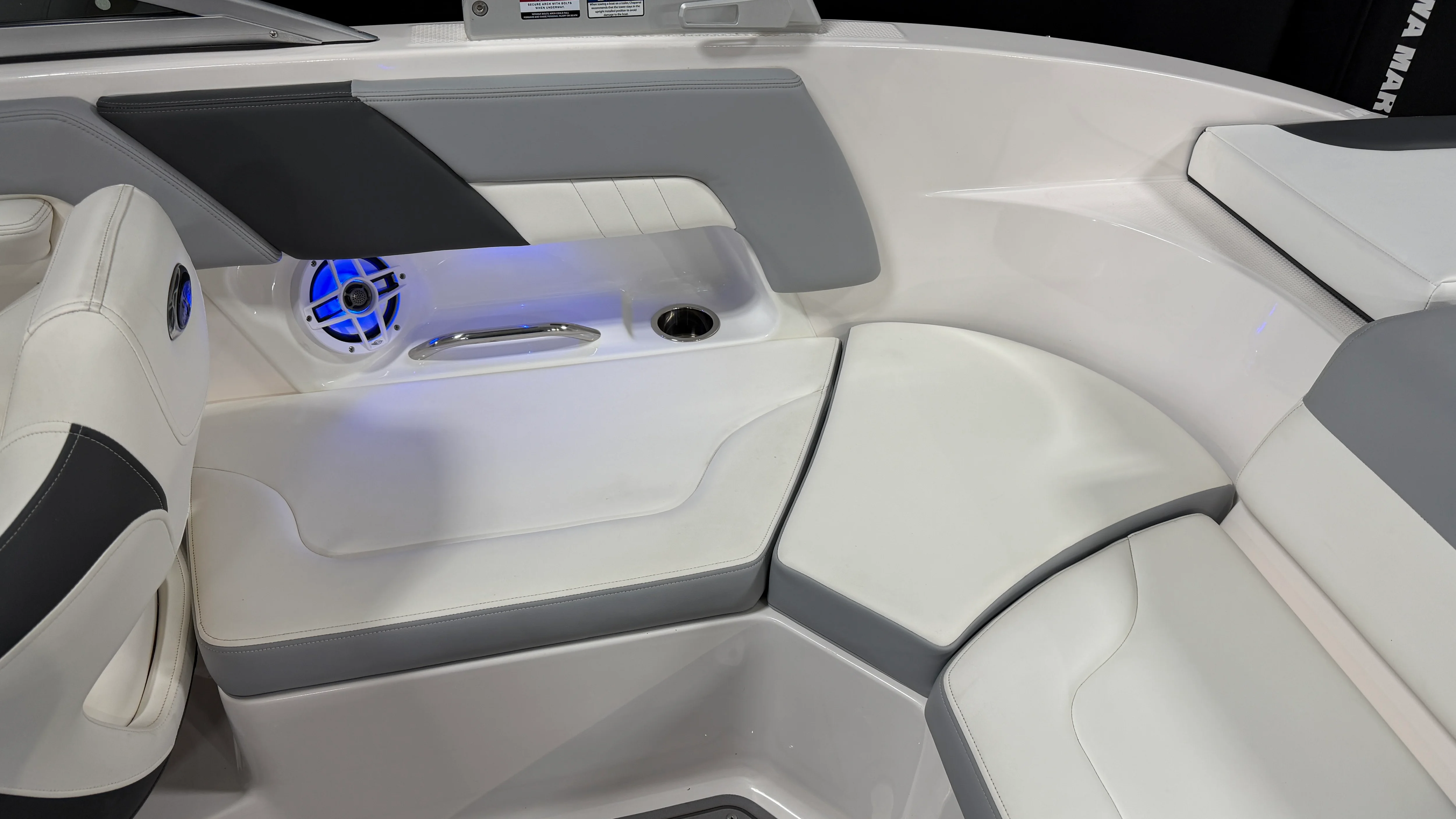 2023 Chaparral 23 SSI OB Image Thumbnail #39