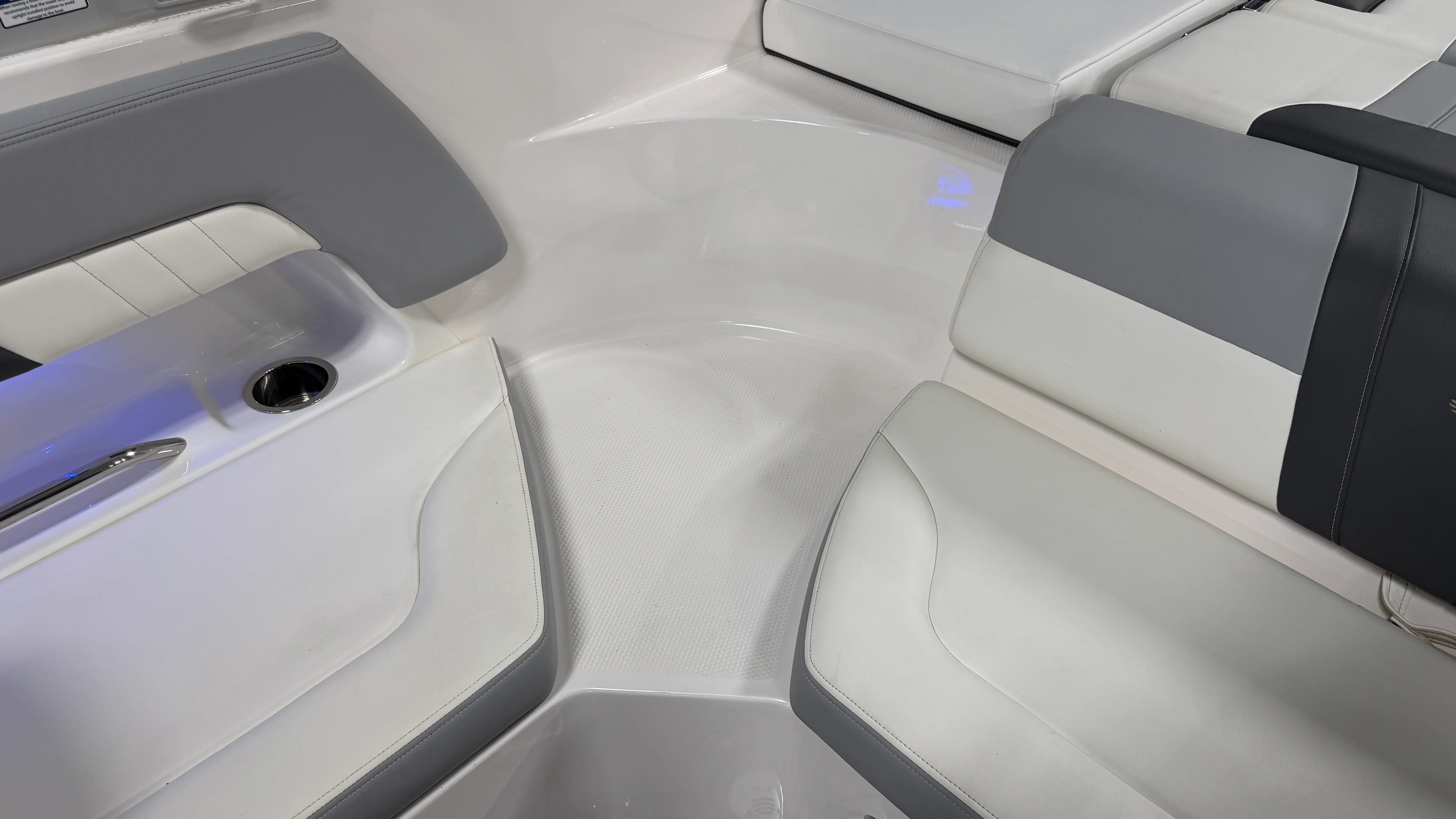 2023 Chaparral 23 SSI OB Image Thumbnail #40