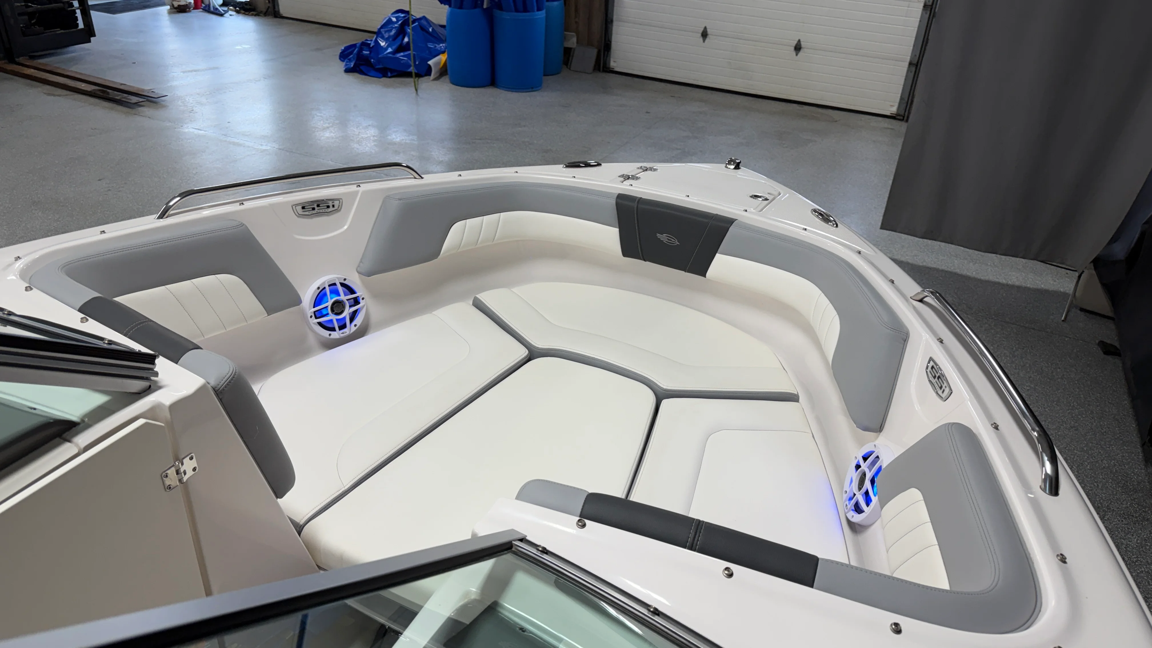 2023 Chaparral 23 SSI OB Image Thumbnail #73