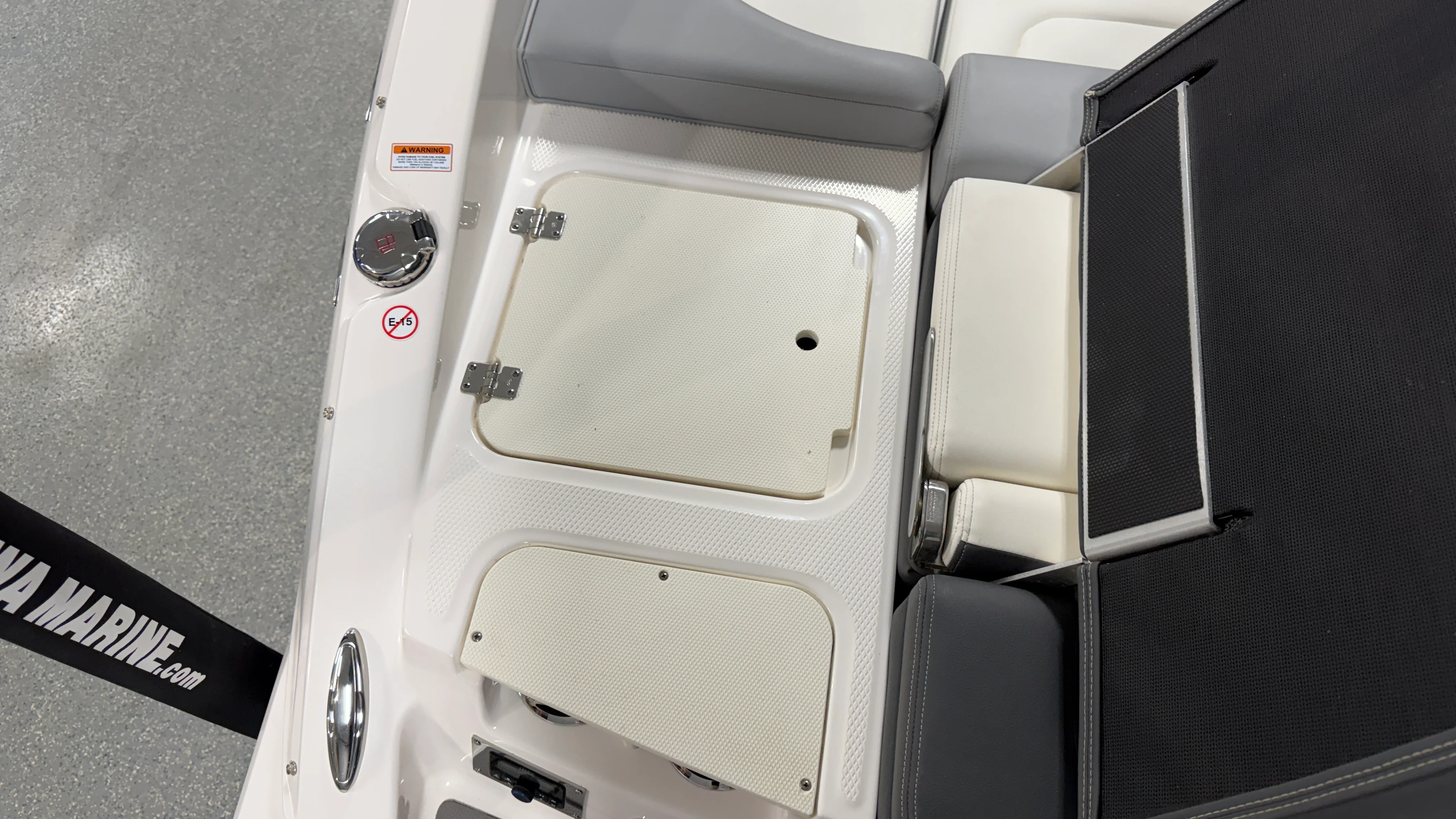 2023 Chaparral 23 SSI OB Image Thumbnail #21