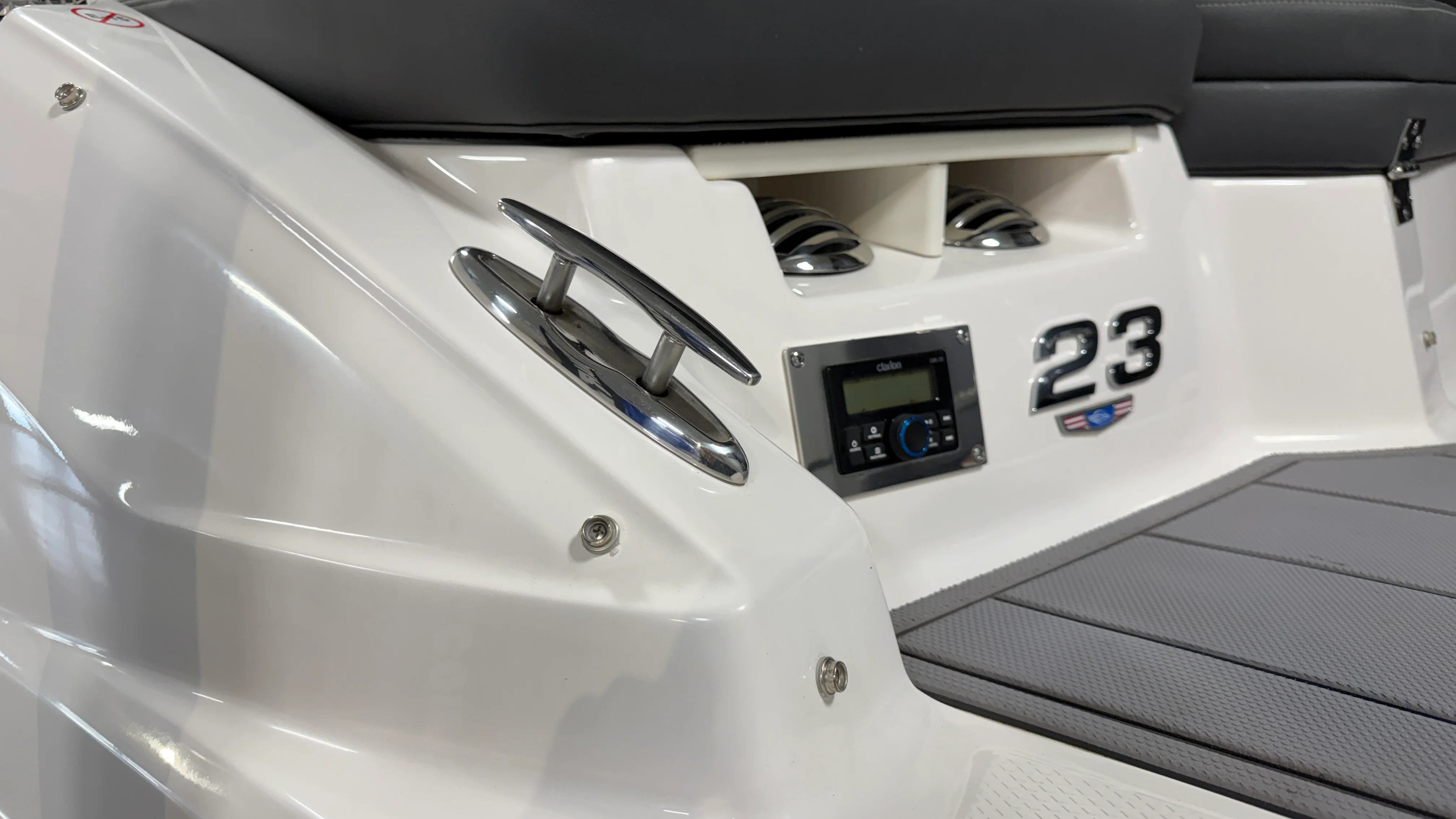 2023 Chaparral 23 SSI OB Image Thumbnail #14