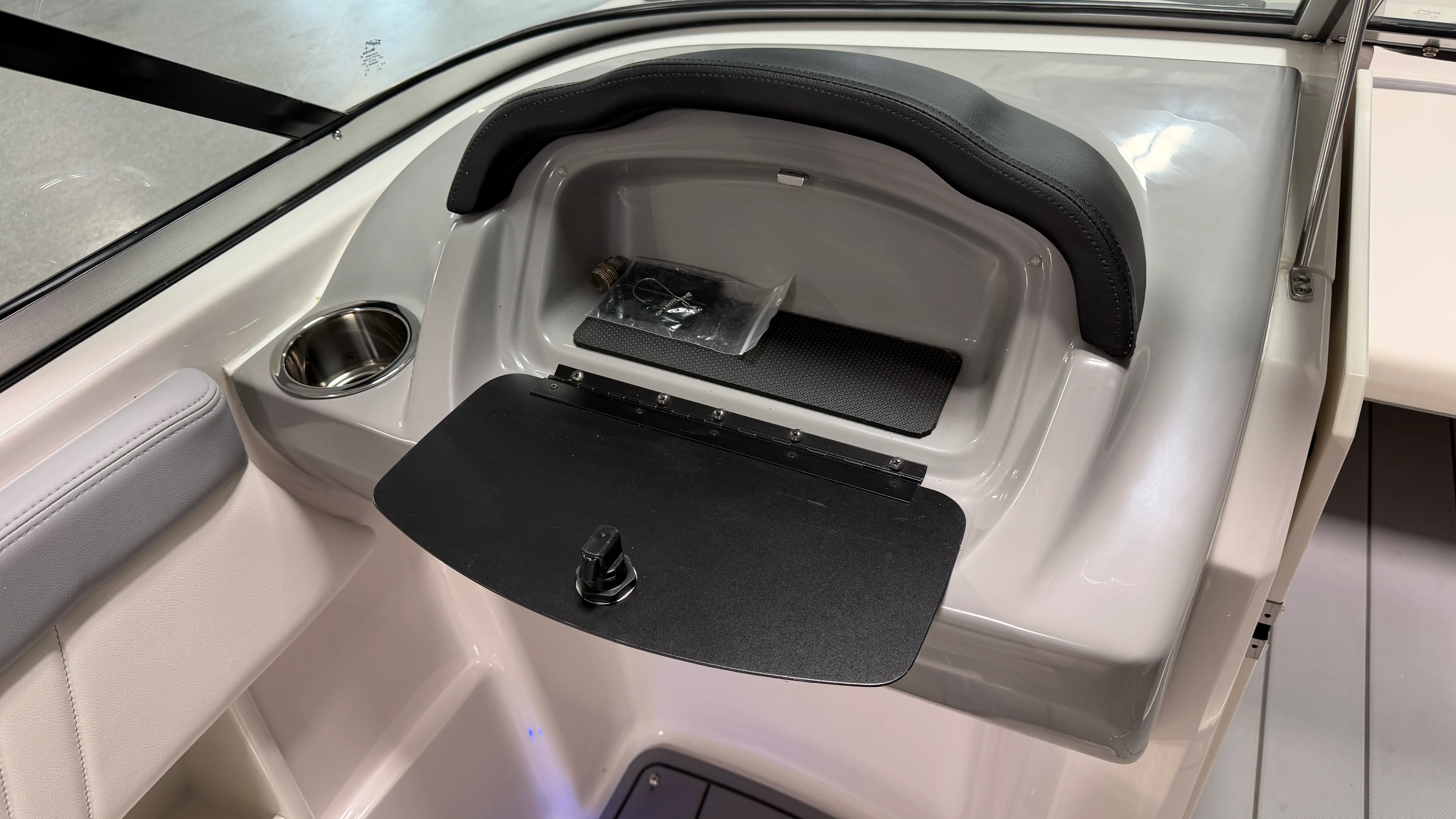 2023 Chaparral 23 SSI OB Image Thumbnail #48