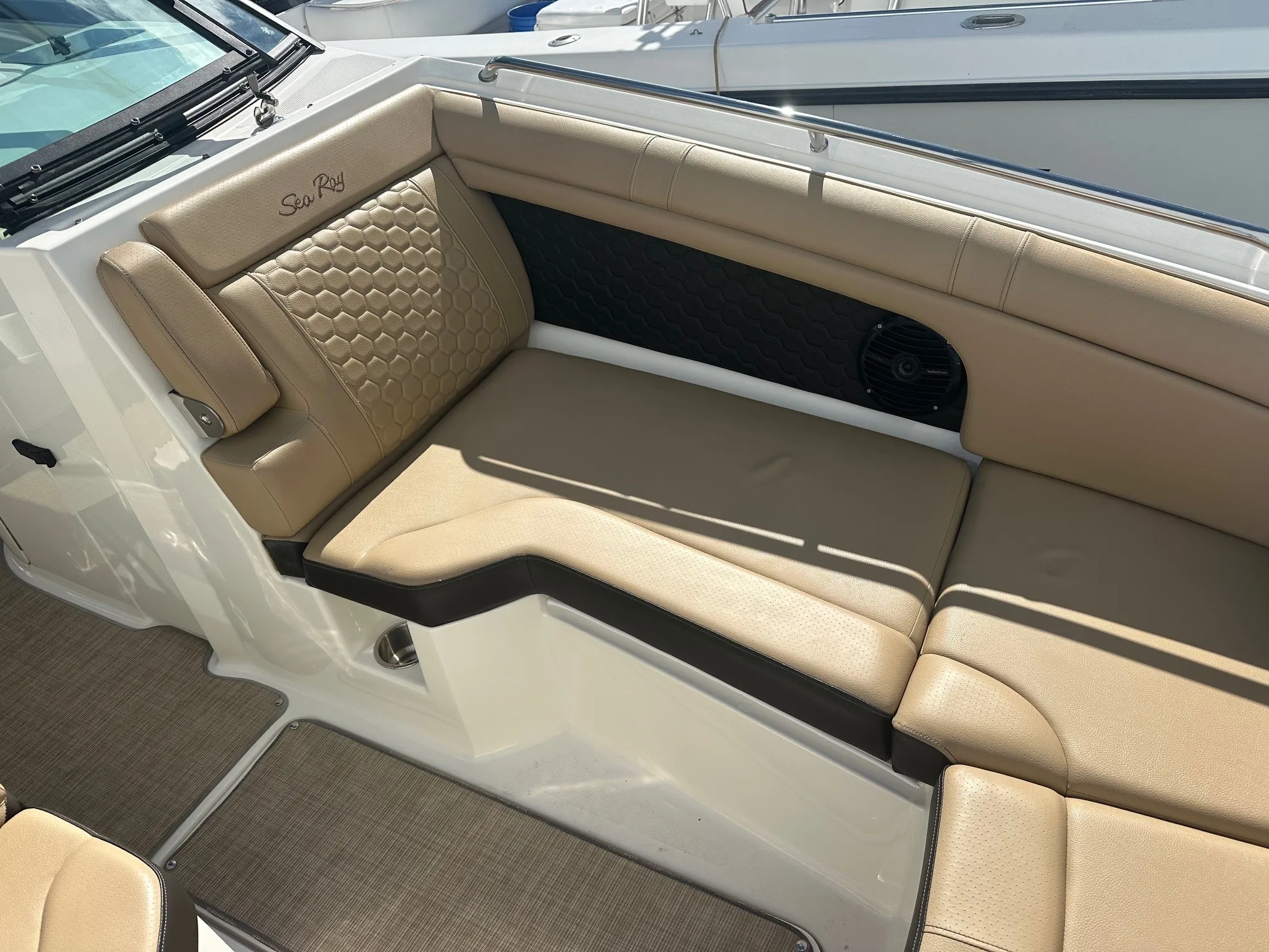 2018 Sea Ray 270 SD-OB Image Thumbnail #36