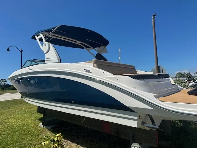 2018 Sea Ray 270 SD-OB Image Thumbnail #9