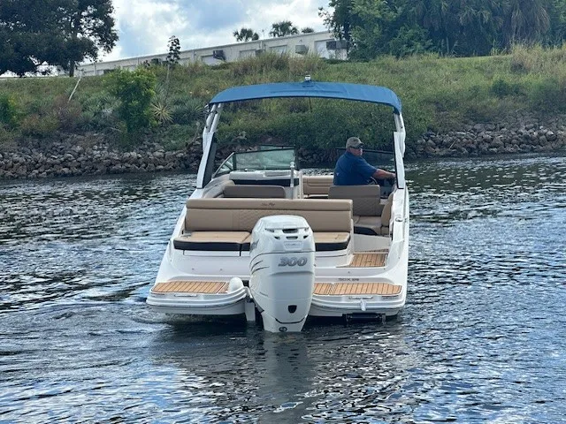 2018 Sea Ray 270 SD-OB Image Thumbnail #2