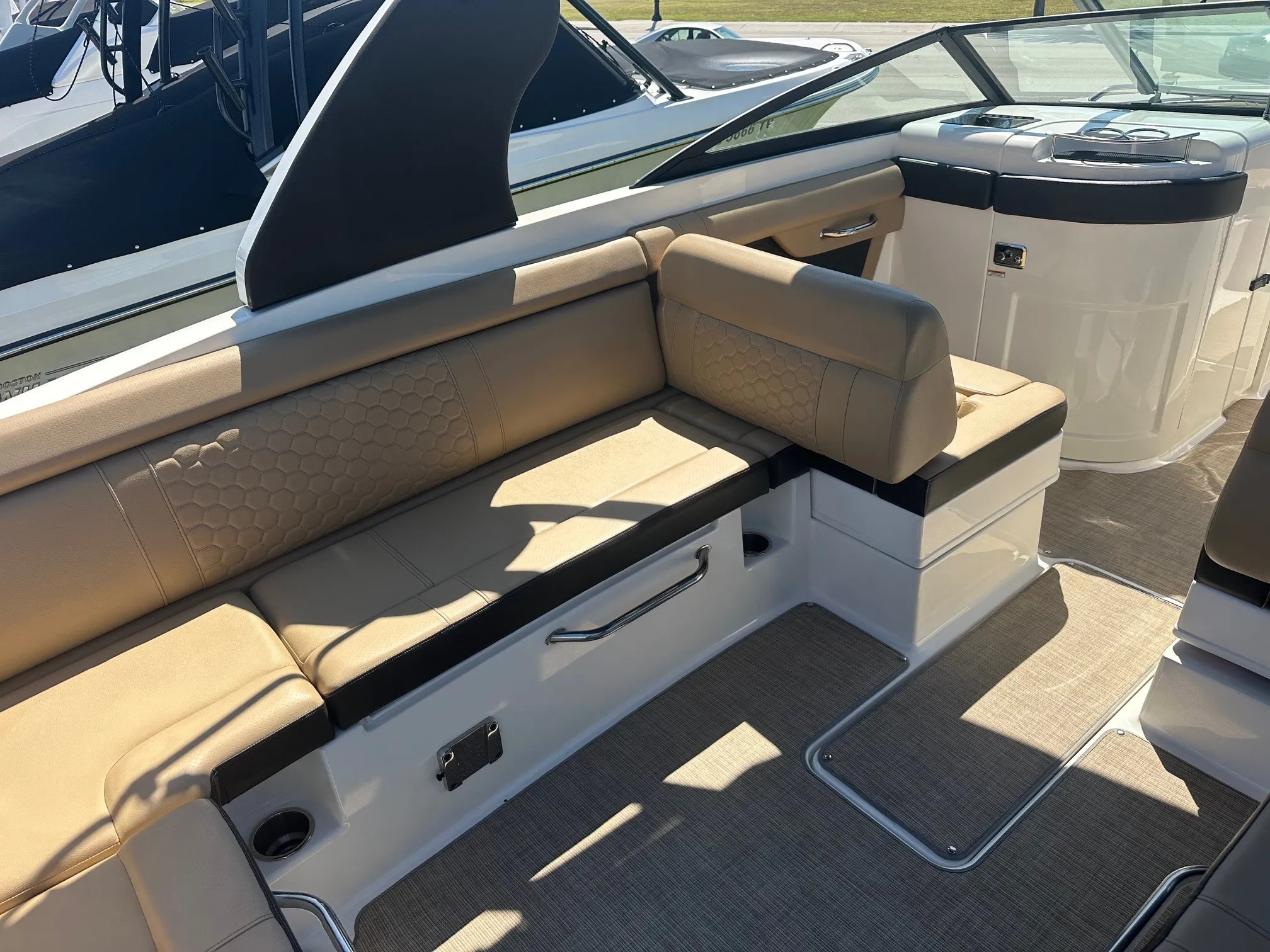 2018 Sea Ray 270 SD-OB Image Thumbnail #24