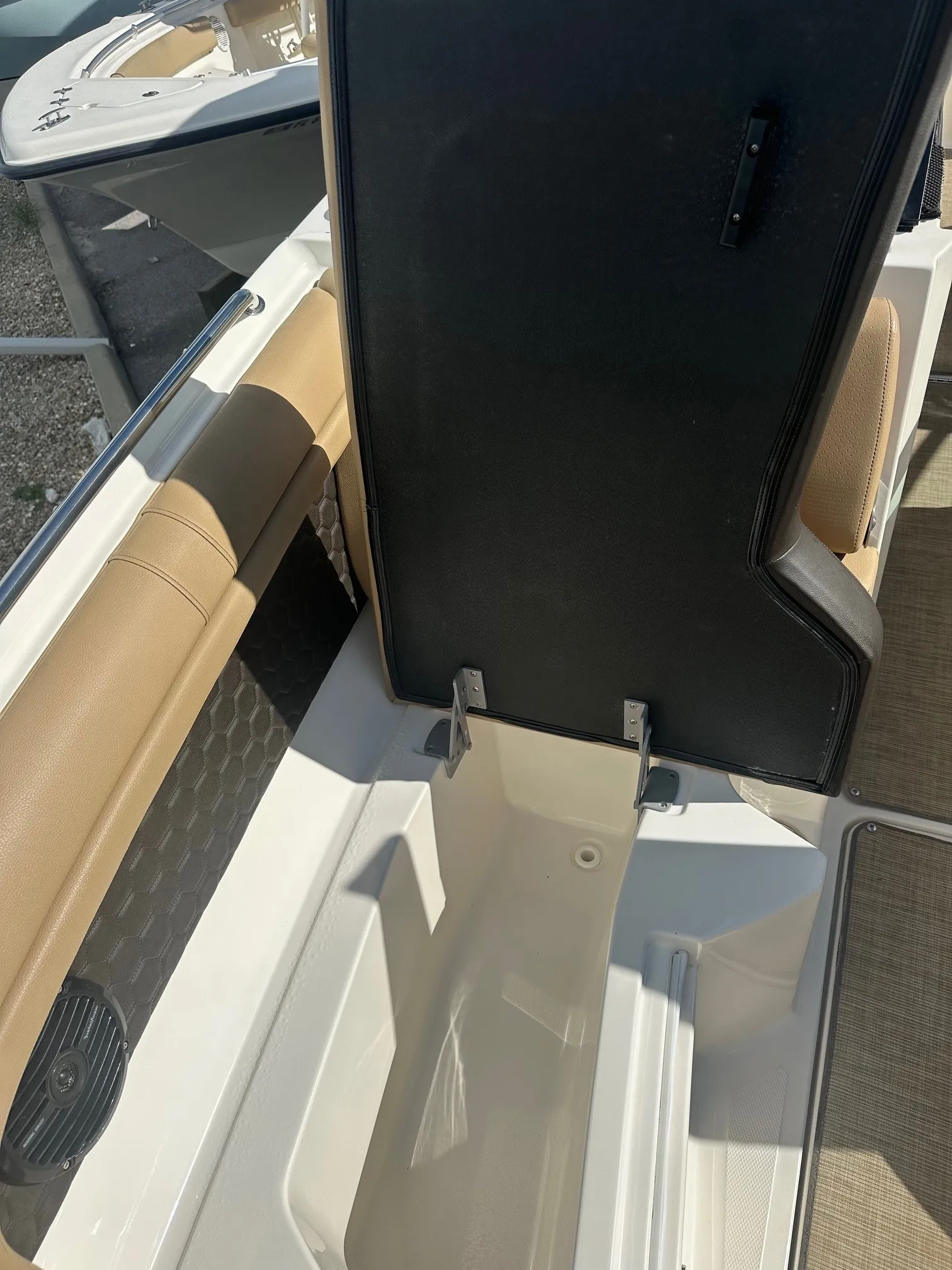 2018 Sea Ray 270 SD-OB Image Thumbnail #39