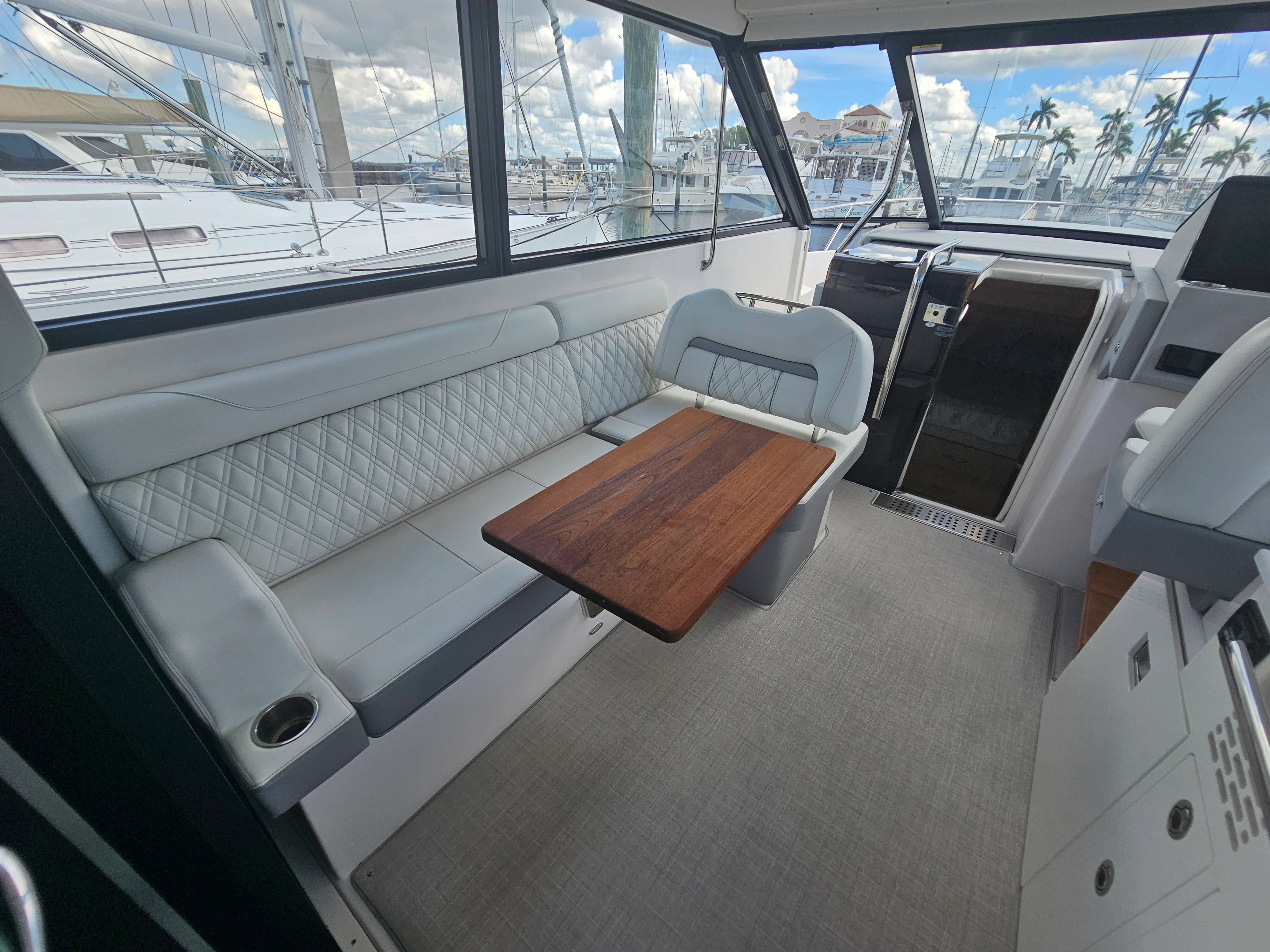 2025 Regal 36 XO Image Thumbnail #13