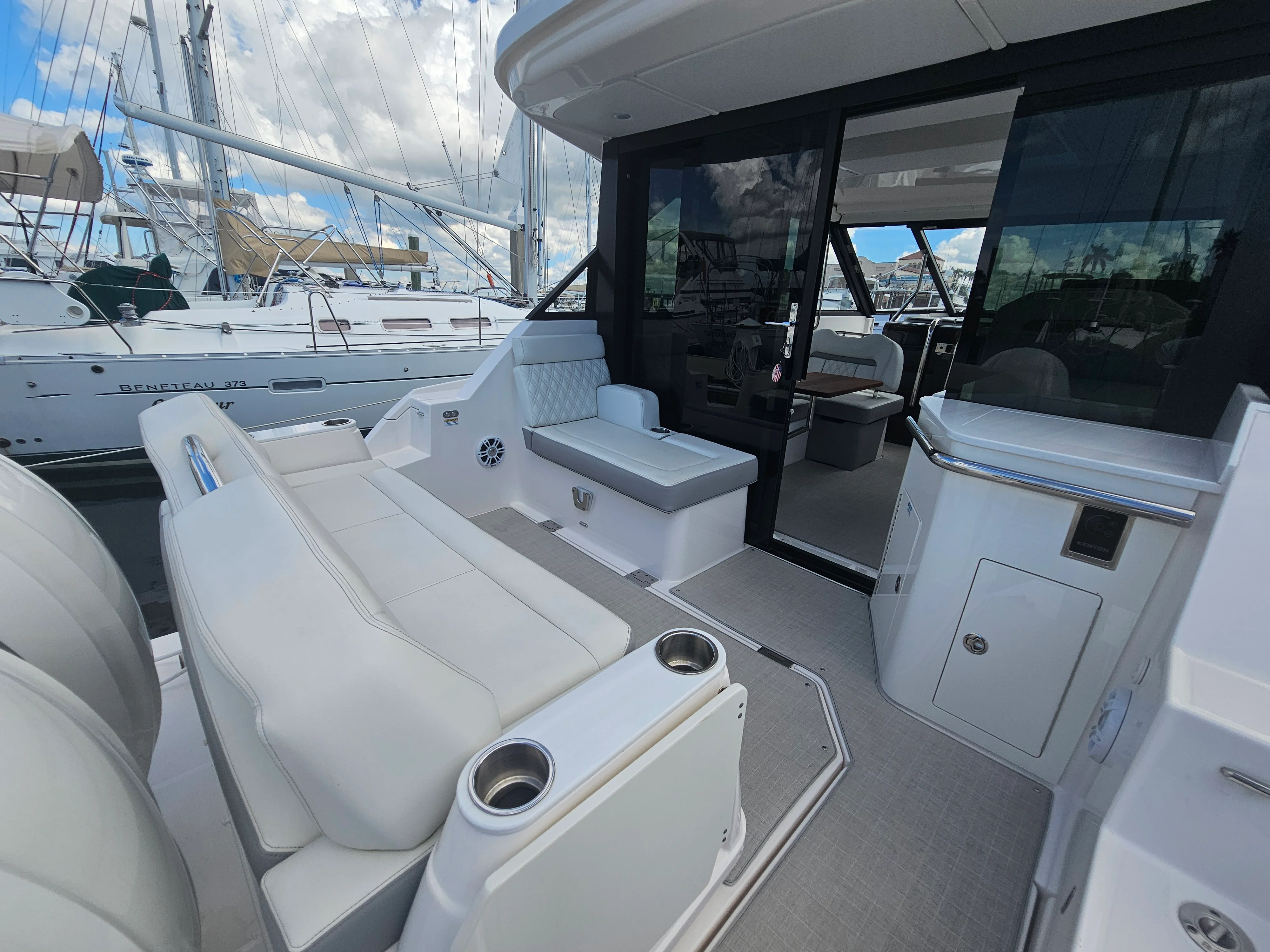 2025 Regal 36 XO Image Thumbnail #6