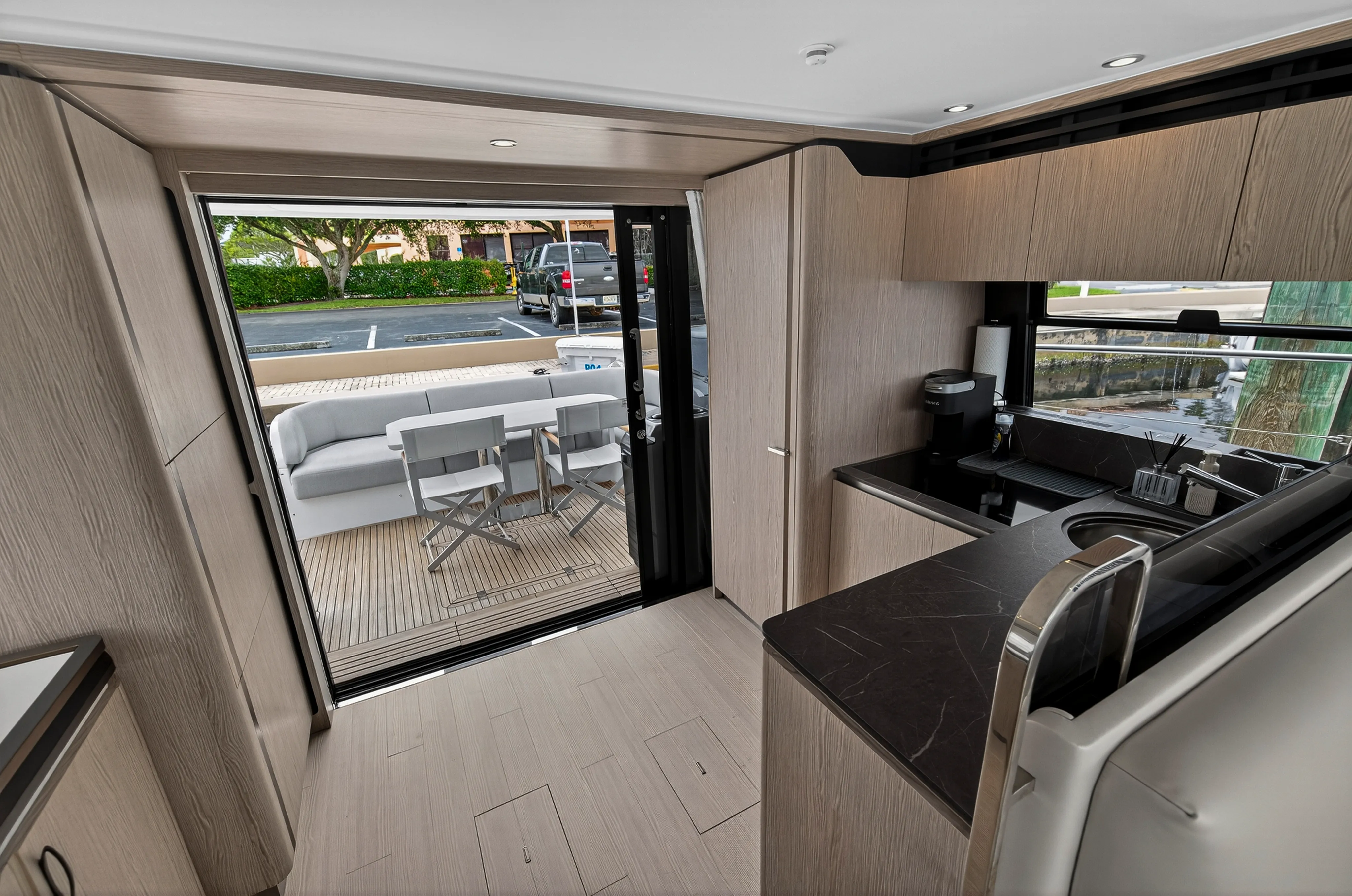2024 Azimut 53 FLY Image Thumbnail #80