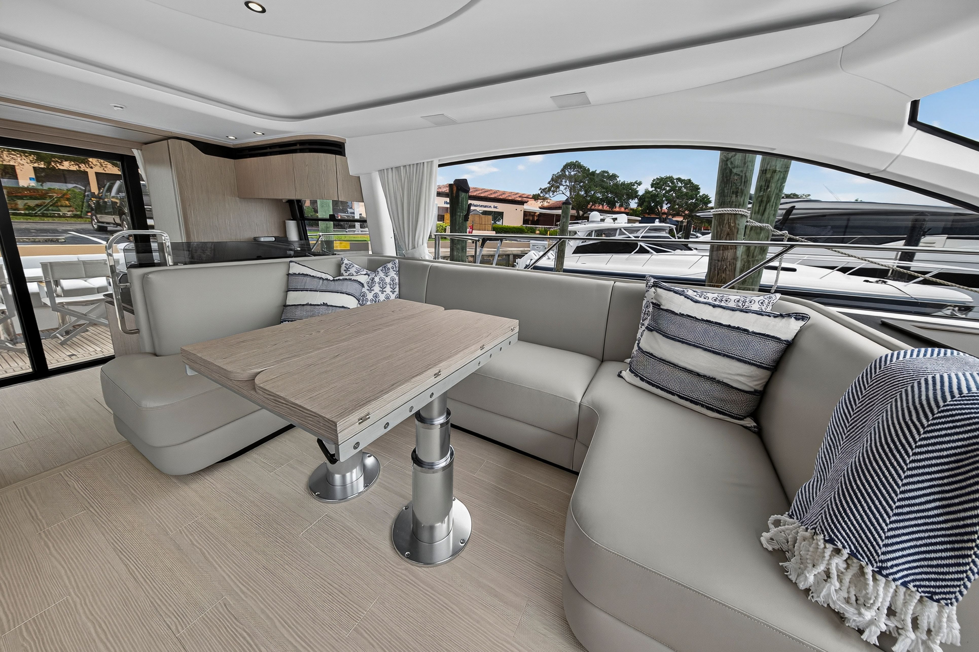 2024 Azimut 53 FLY Image Thumbnail #73