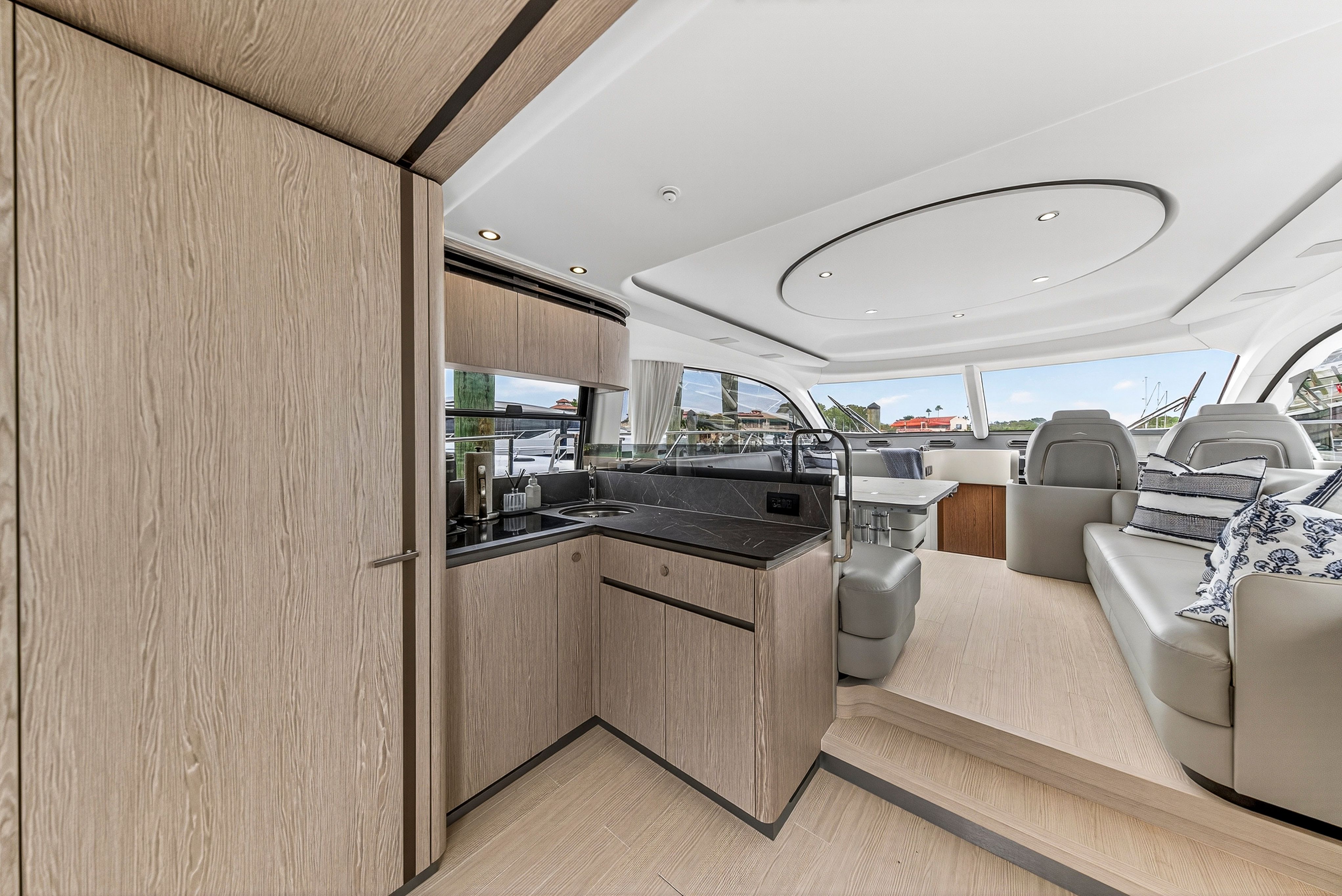 2024 Azimut 53 FLY Image Thumbnail #62