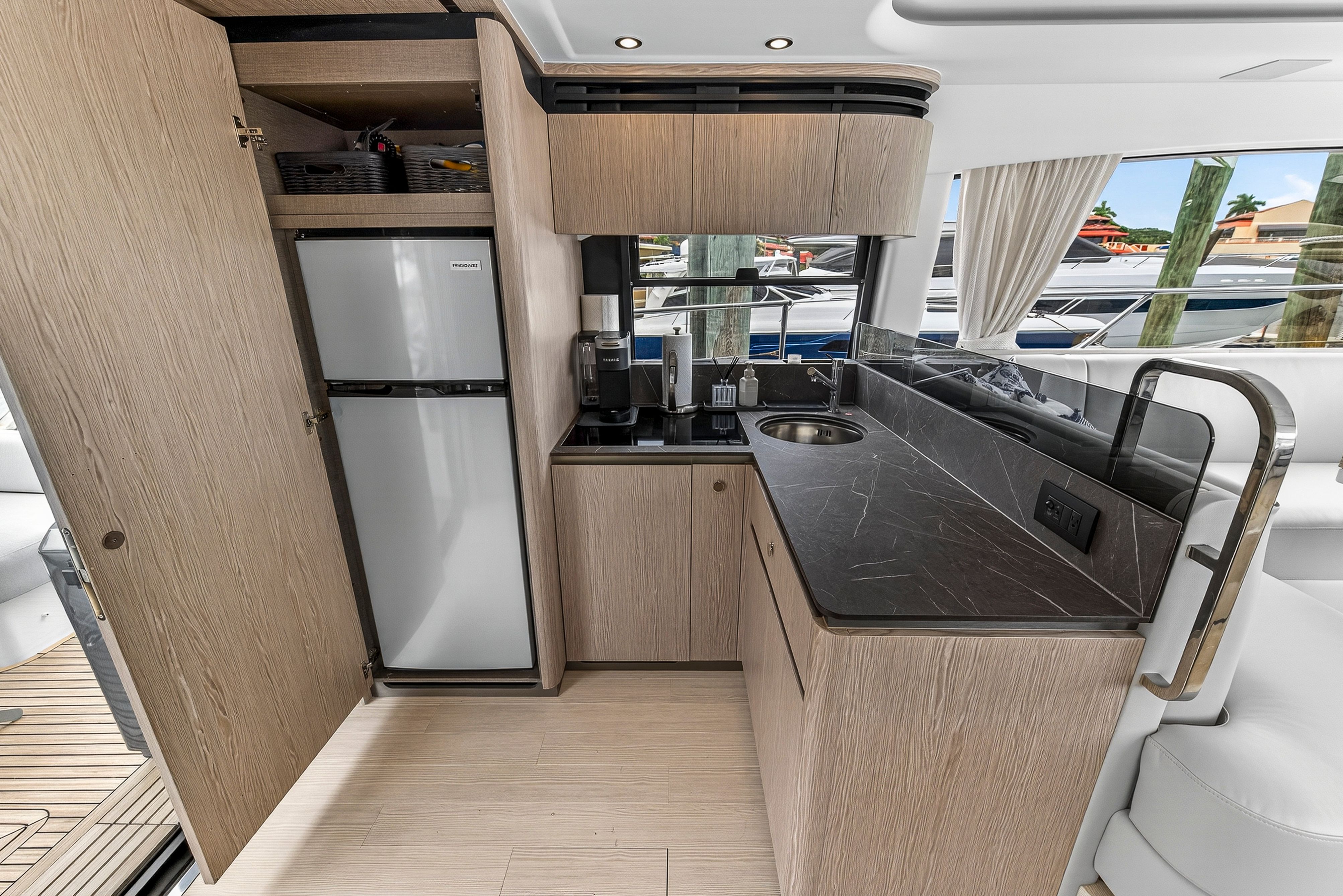 2024 Azimut 53 FLY Image Thumbnail #64