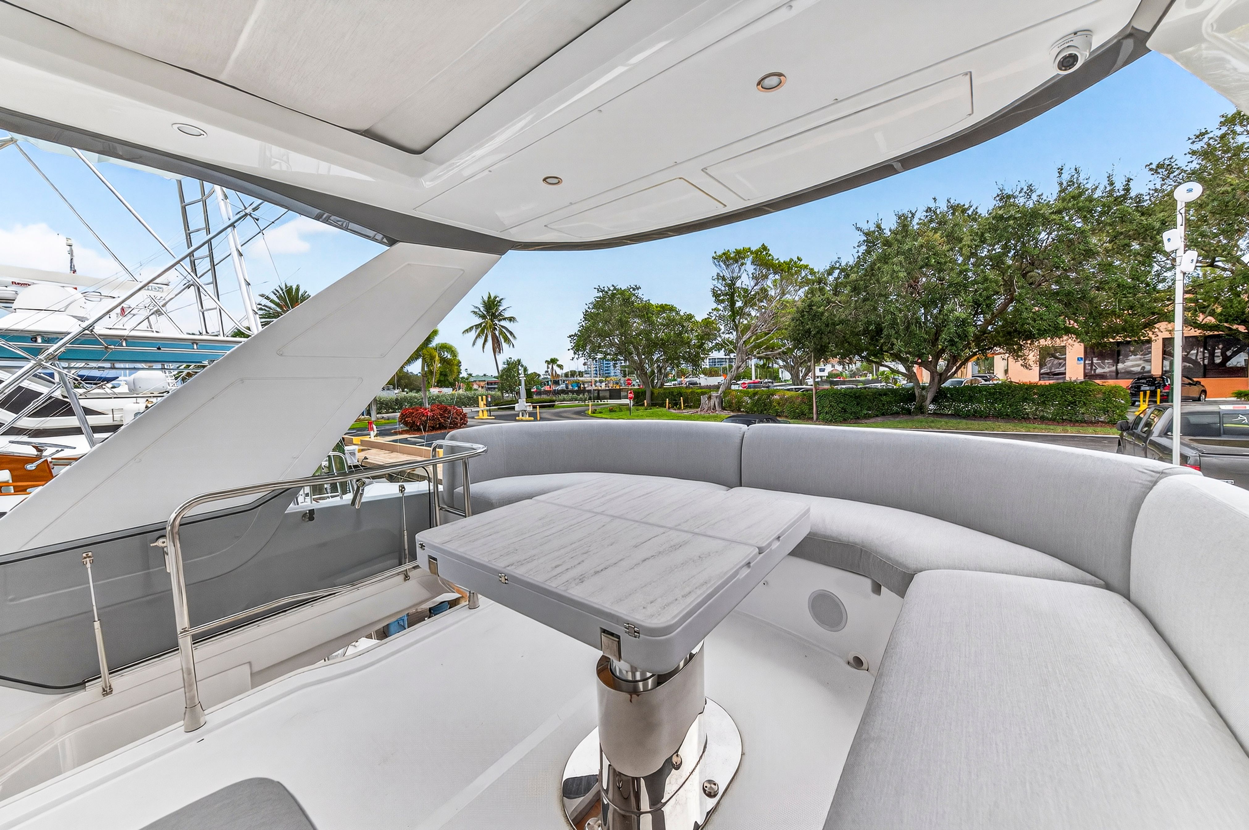 2024 Azimut 53 FLY Image Thumbnail #38