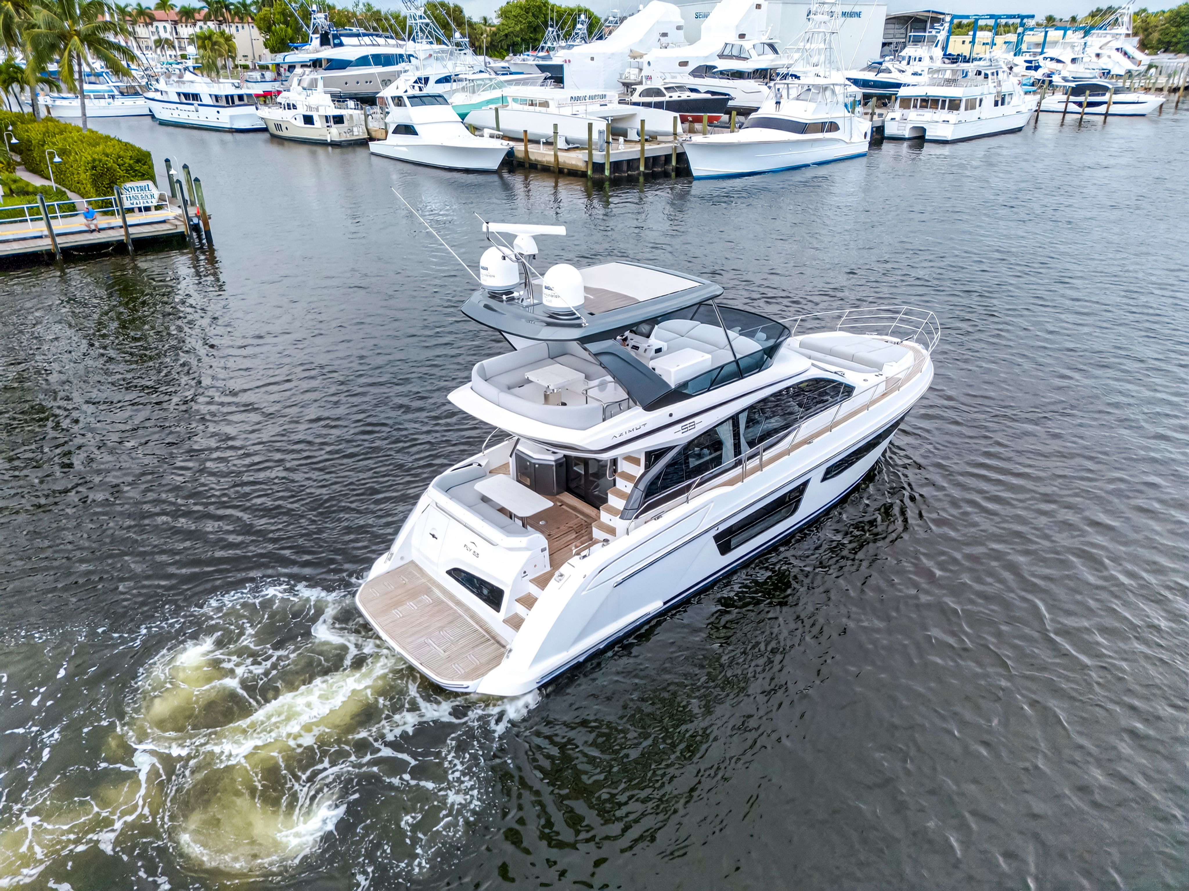 2024 Azimut 53 FLY Image Thumbnail #16