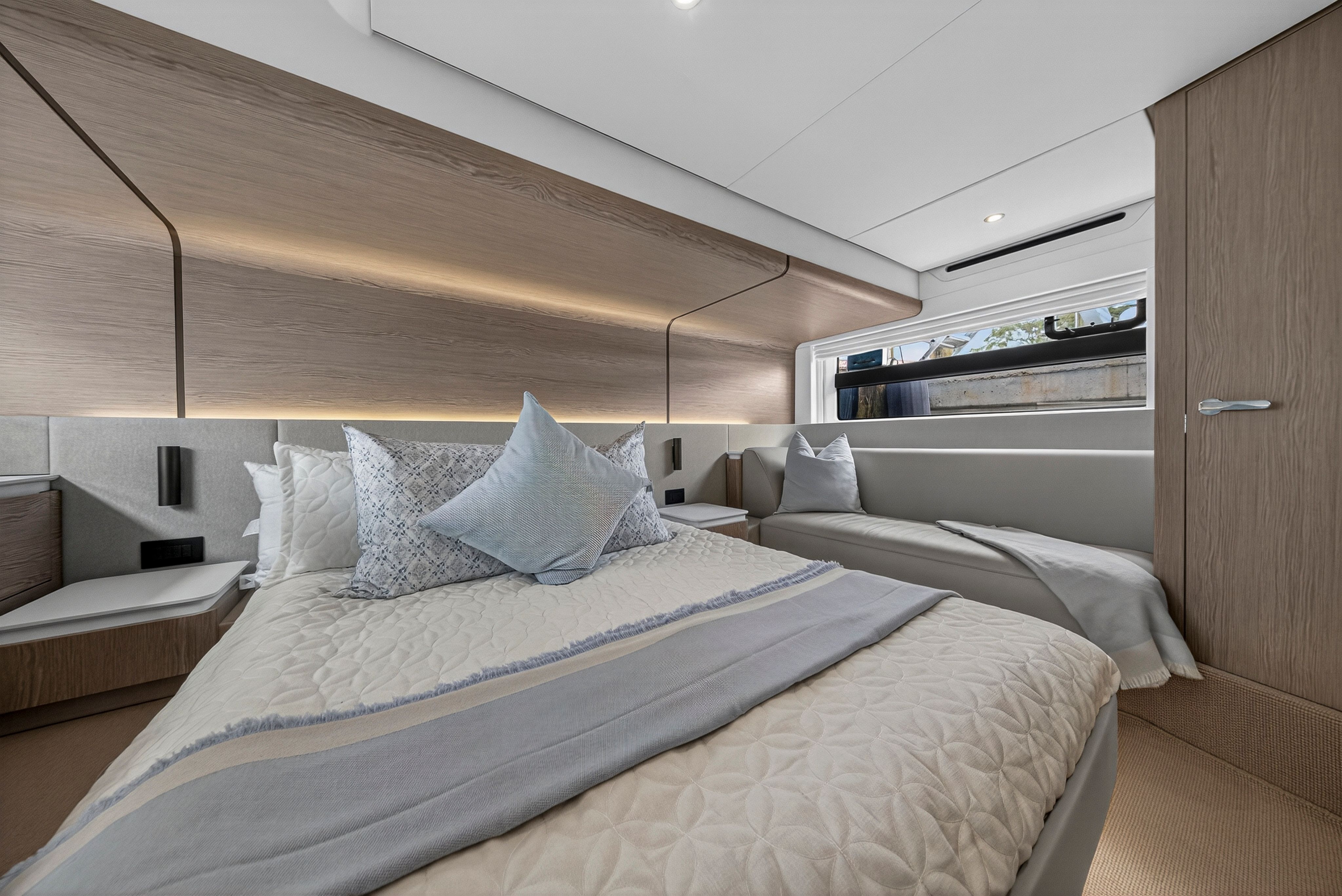 2024 Azimut 53 FLY Image Thumbnail #91