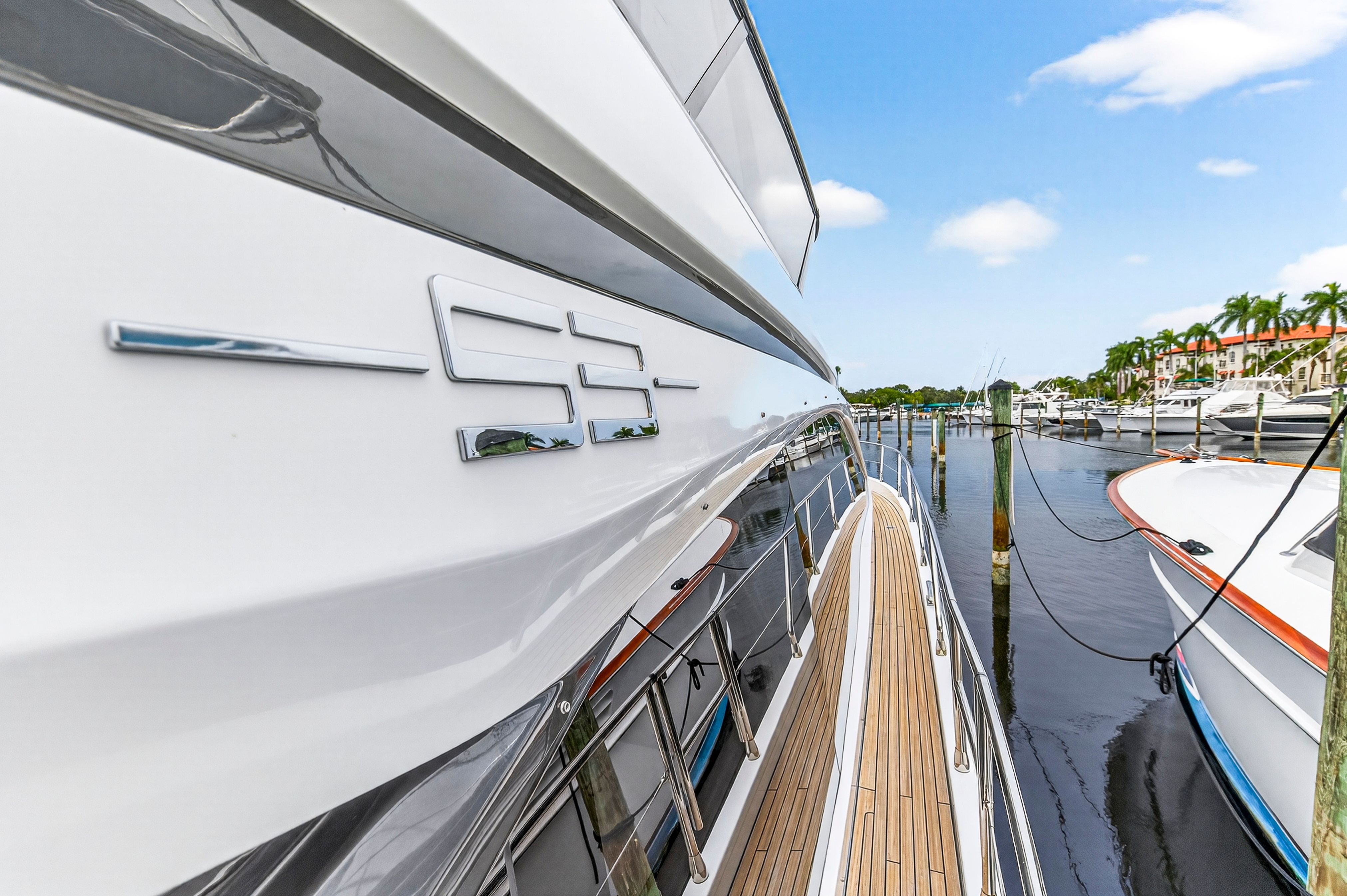 2024 Azimut 53 FLY Image Thumbnail #54