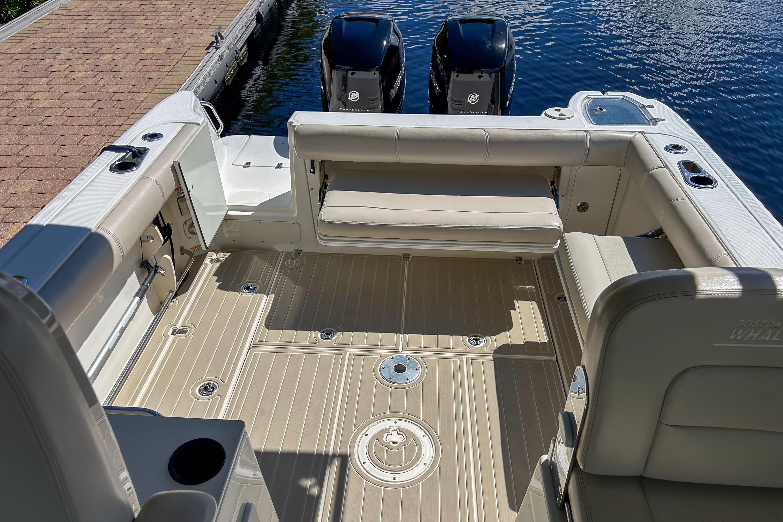 2018 Boston Whaler 285 CONQUEST Image Thumbnail #6