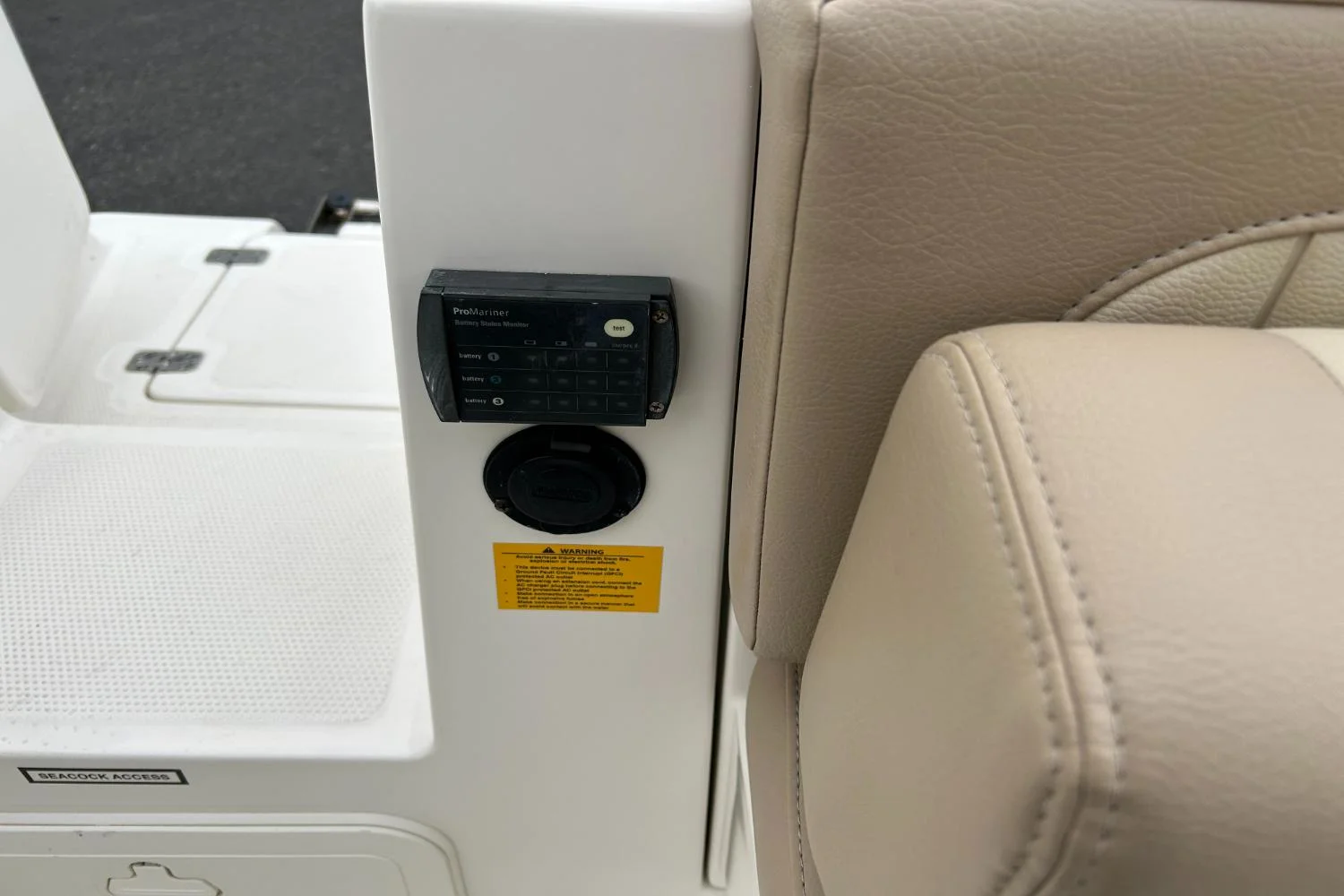 2021 Sailfish 245 DC Image Thumbnail #6