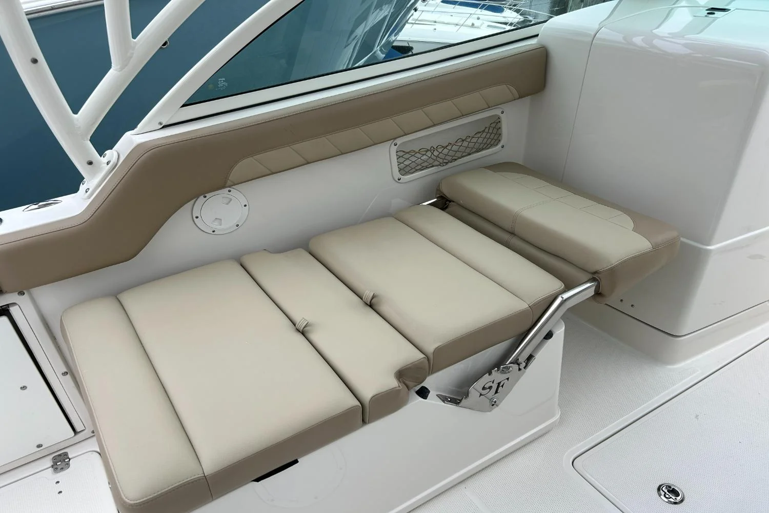 2021 Sailfish 245 DC Image Thumbnail #14