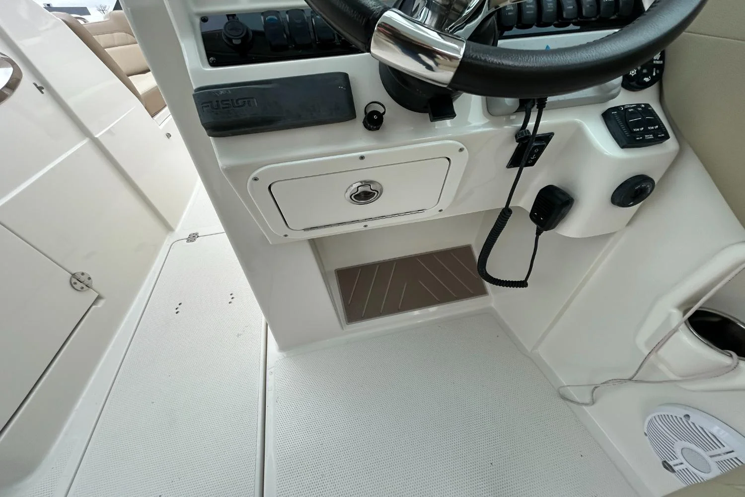 2021 Sailfish 245 DC Image Thumbnail #24