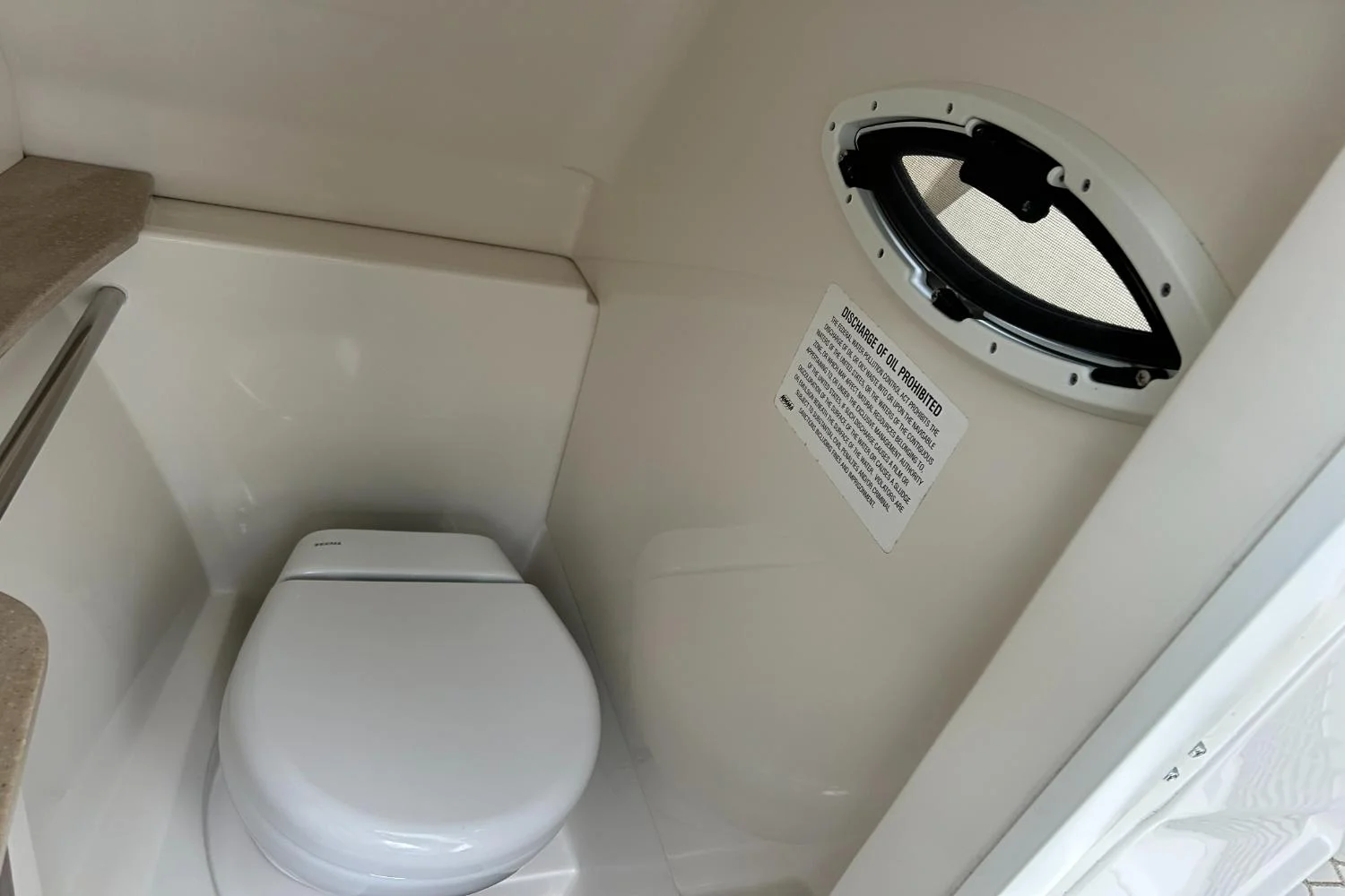 2021 Sailfish 245 DC Image Thumbnail #29