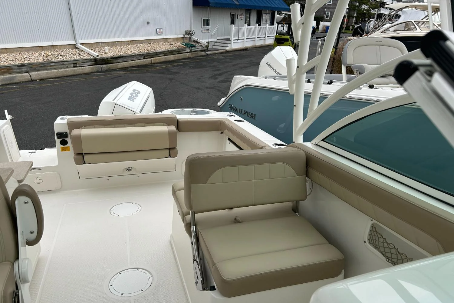 2021 Sailfish 245 DC Image Thumbnail #11