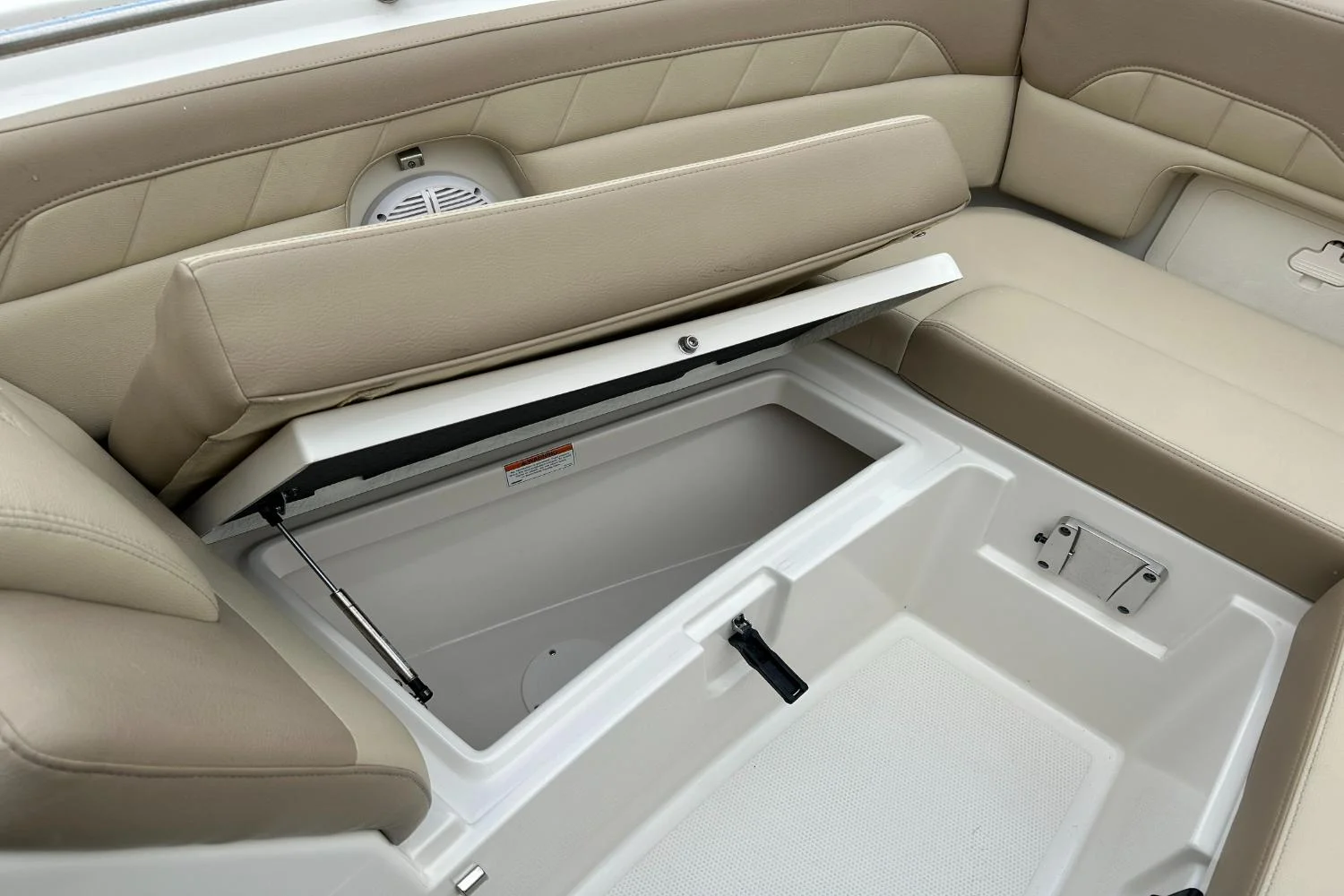 2021 Sailfish 245 DC Image Thumbnail #34