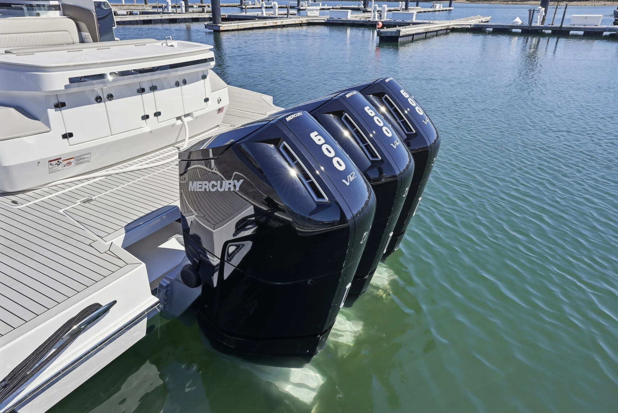 2026 Cruisers Yachts 50 GLS Image Thumbnail #5