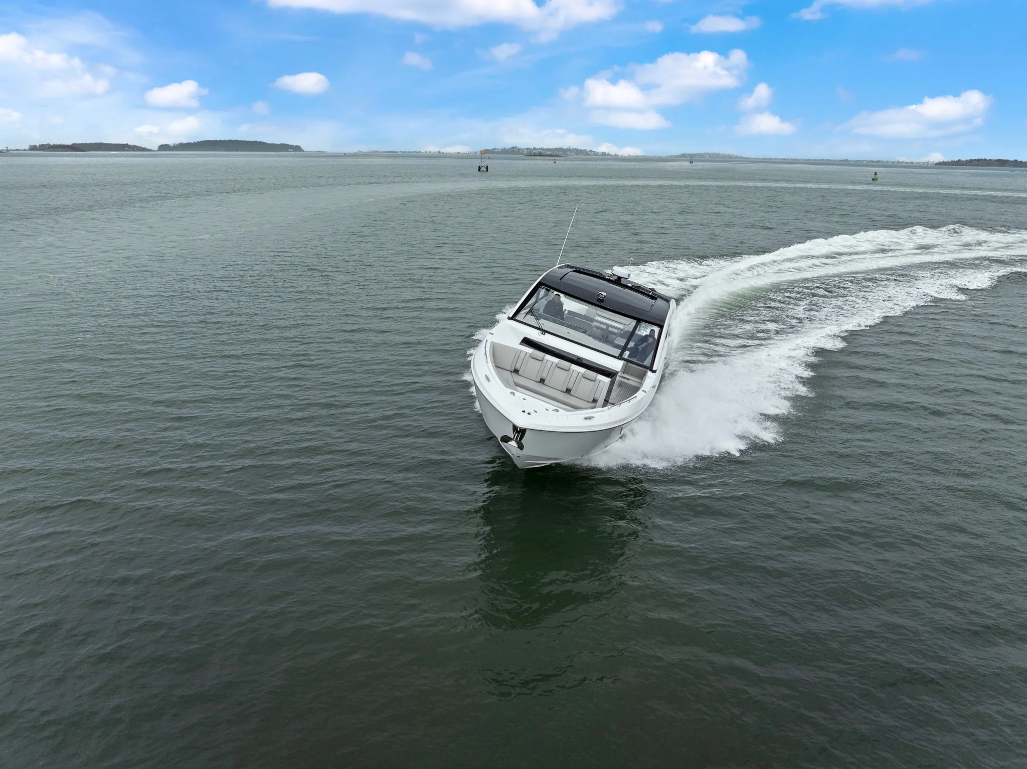 2026 Cruisers Yachts 50 GLS Image Thumbnail #59