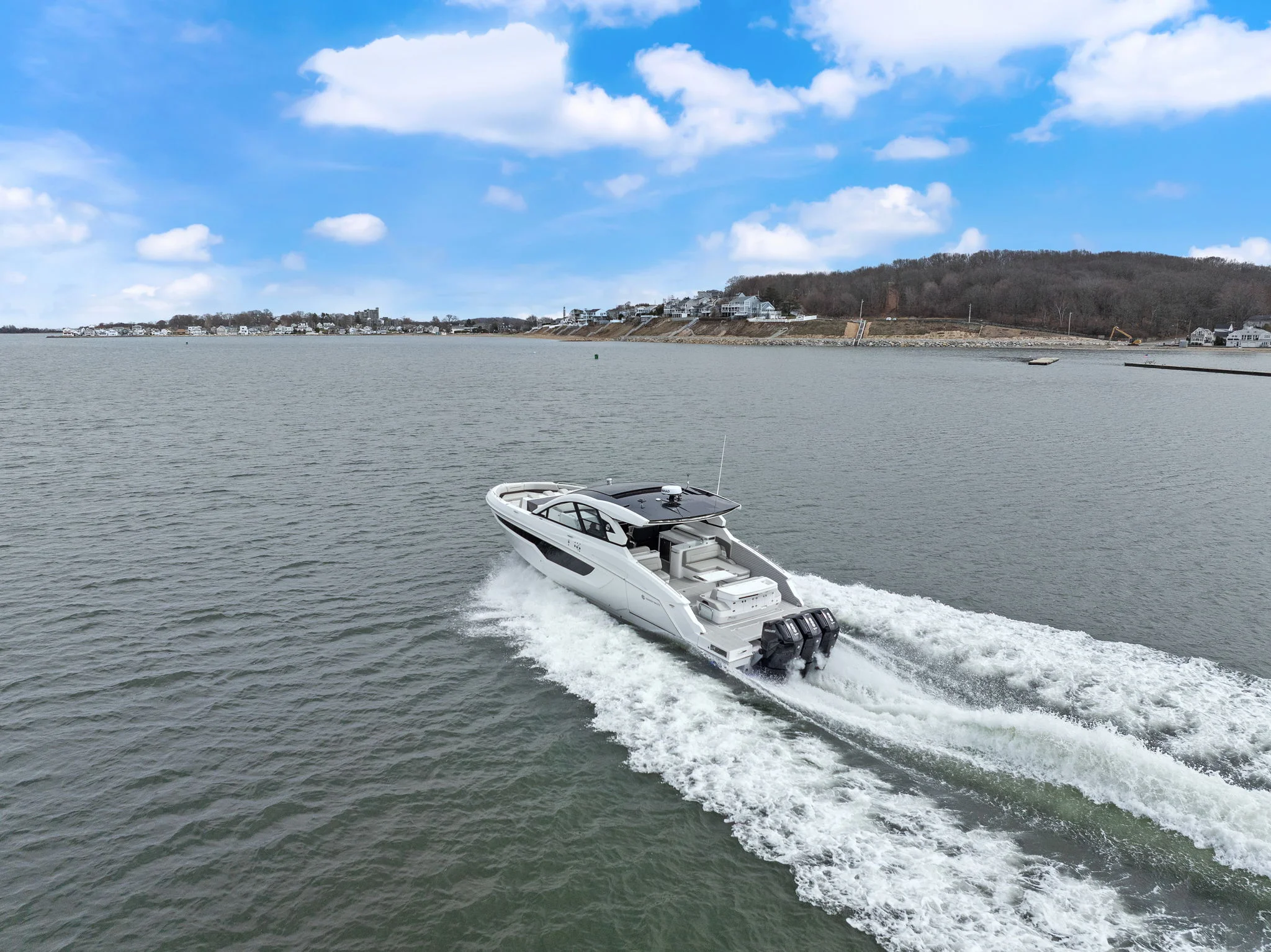 2026 Cruisers Yachts 50 GLS Image Thumbnail #57