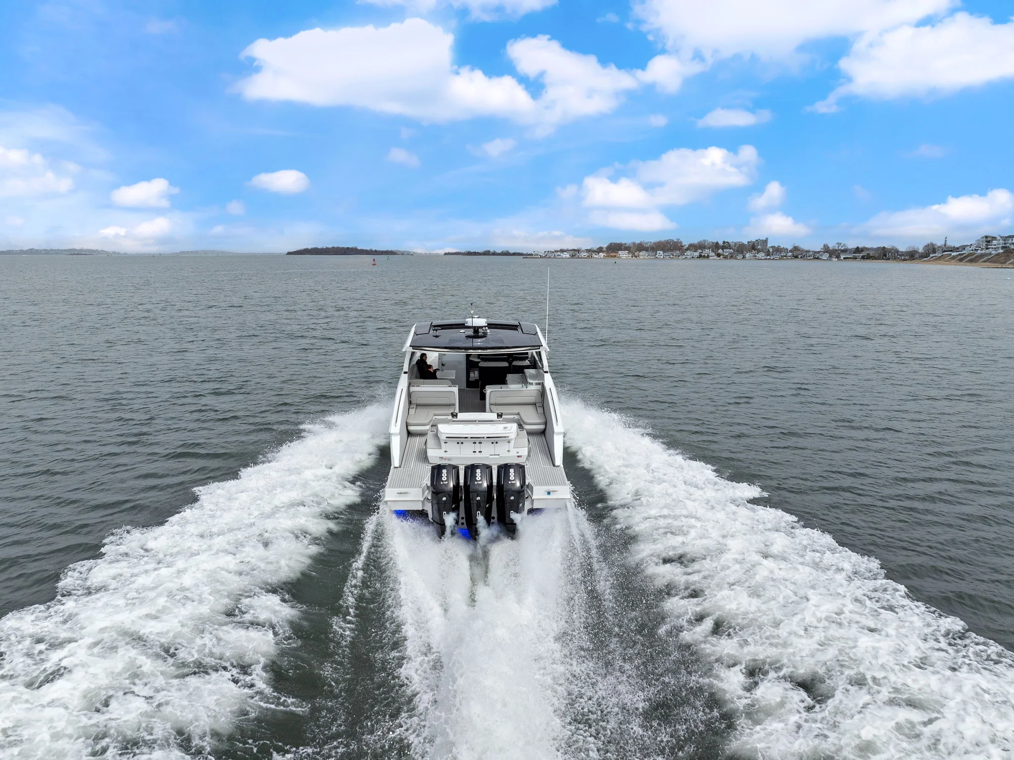 2026 Cruisers Yachts 50 GLS Image Thumbnail #1