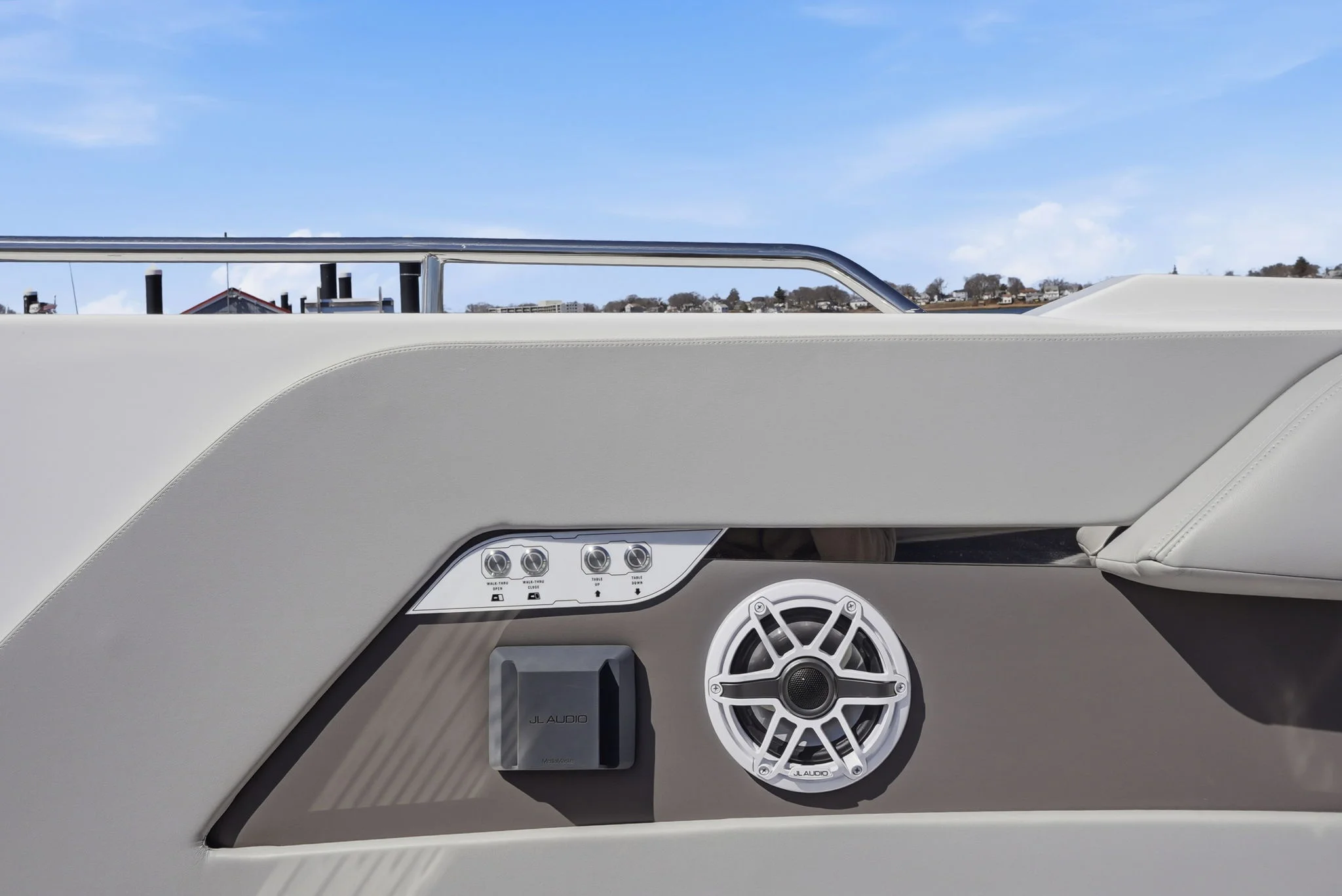 2026 Cruisers Yachts 50 GLS Image Thumbnail #53