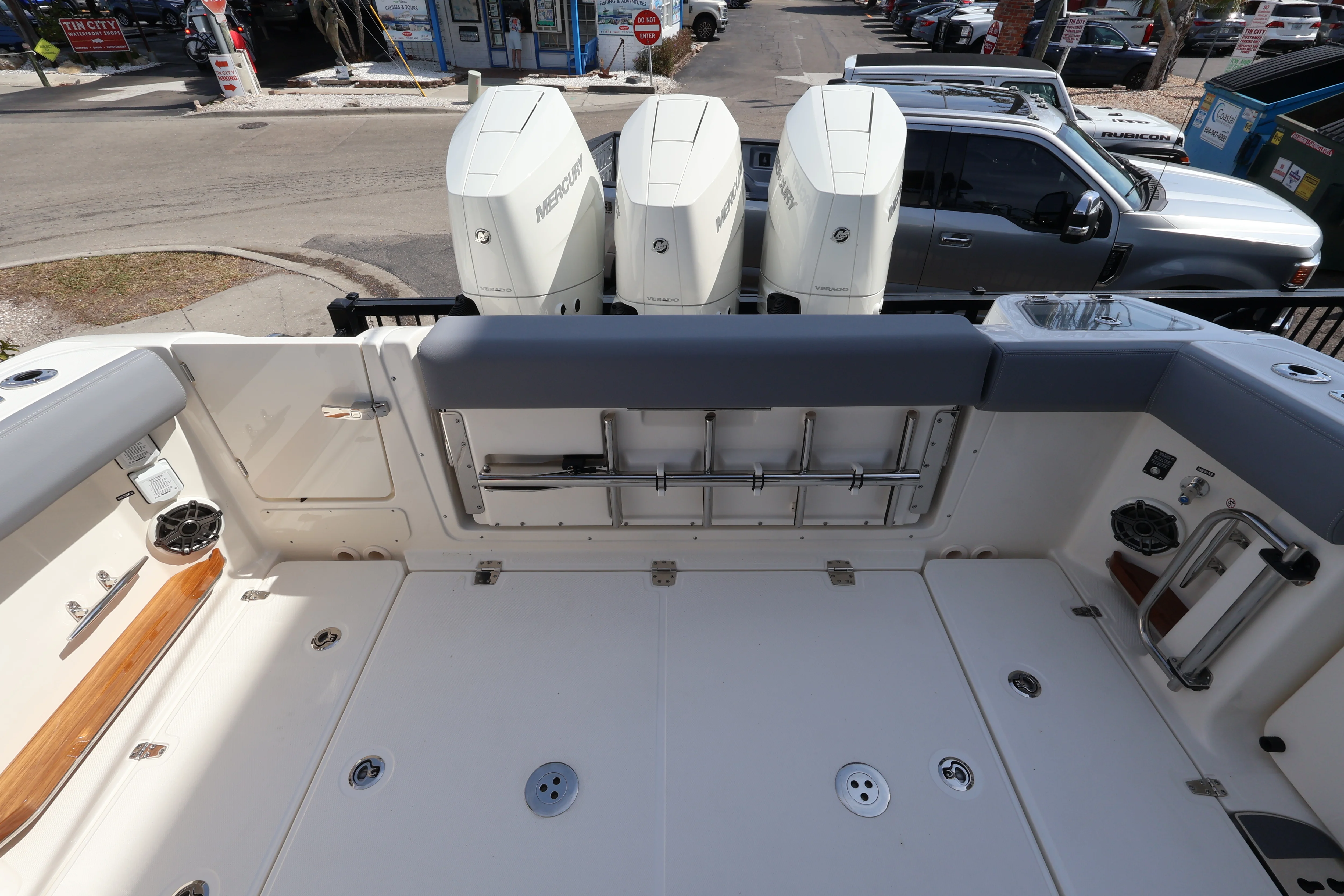 2026 Boston Whaler 350 Realm Image Thumbnail #2