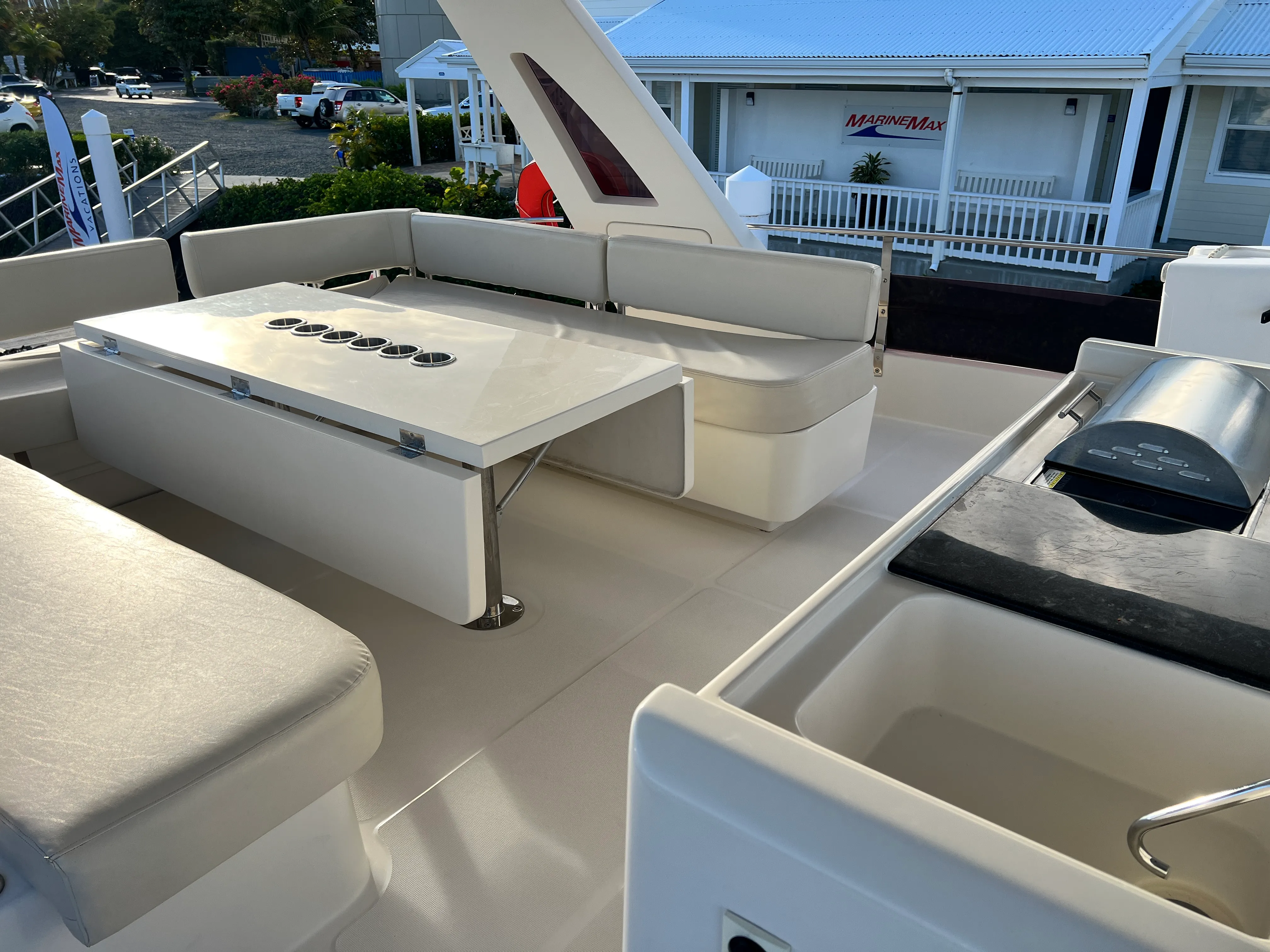 2016 Aquila 48 Image Thumbnail #15