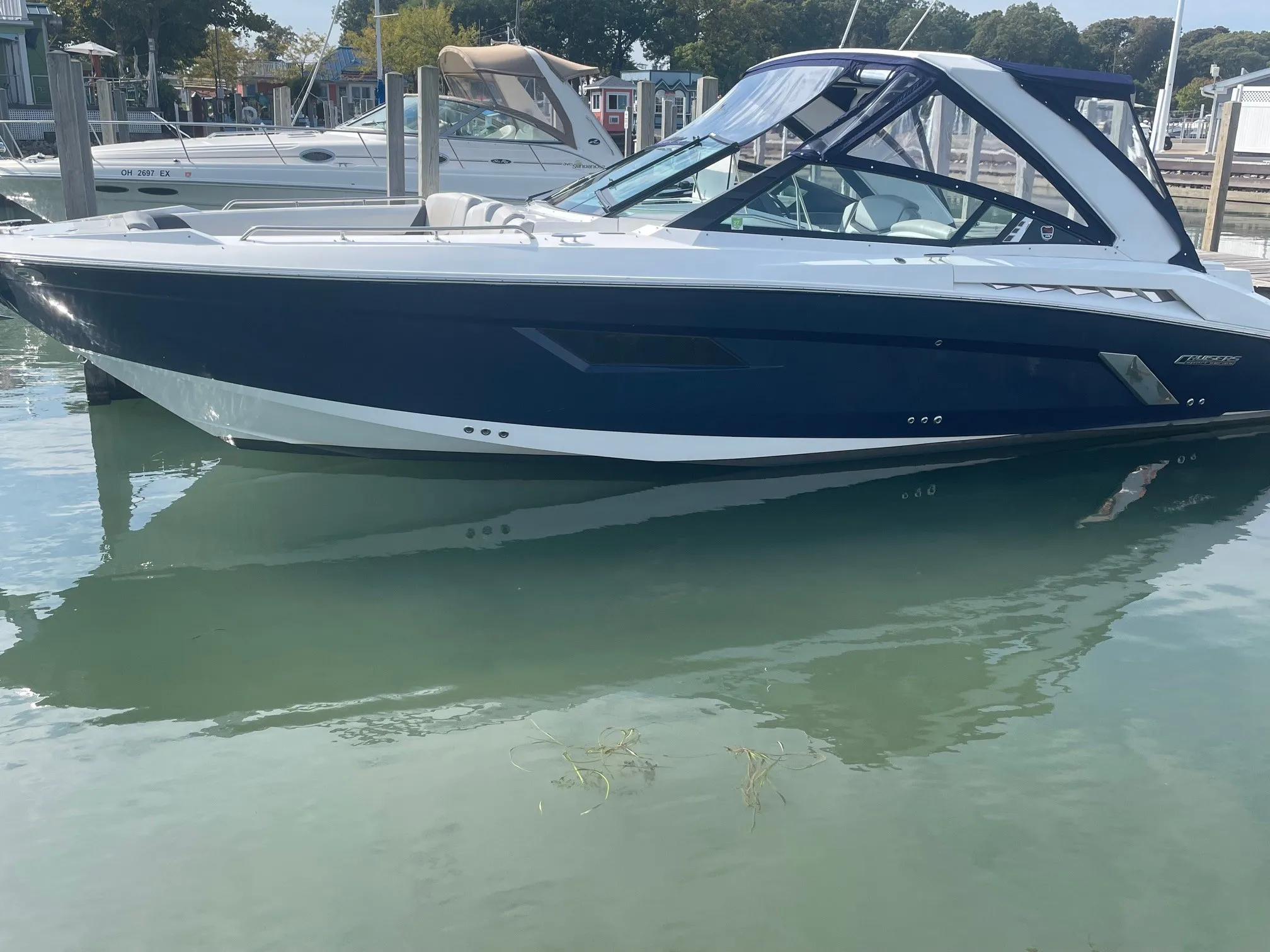 2015 Cruisers Yachts 328 SPORT Image Thumbnail #0