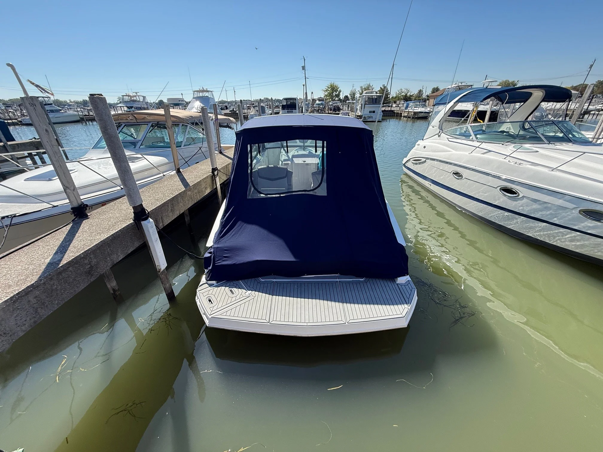 2015 Cruisers Yachts 328 SPORT Image Thumbnail #6