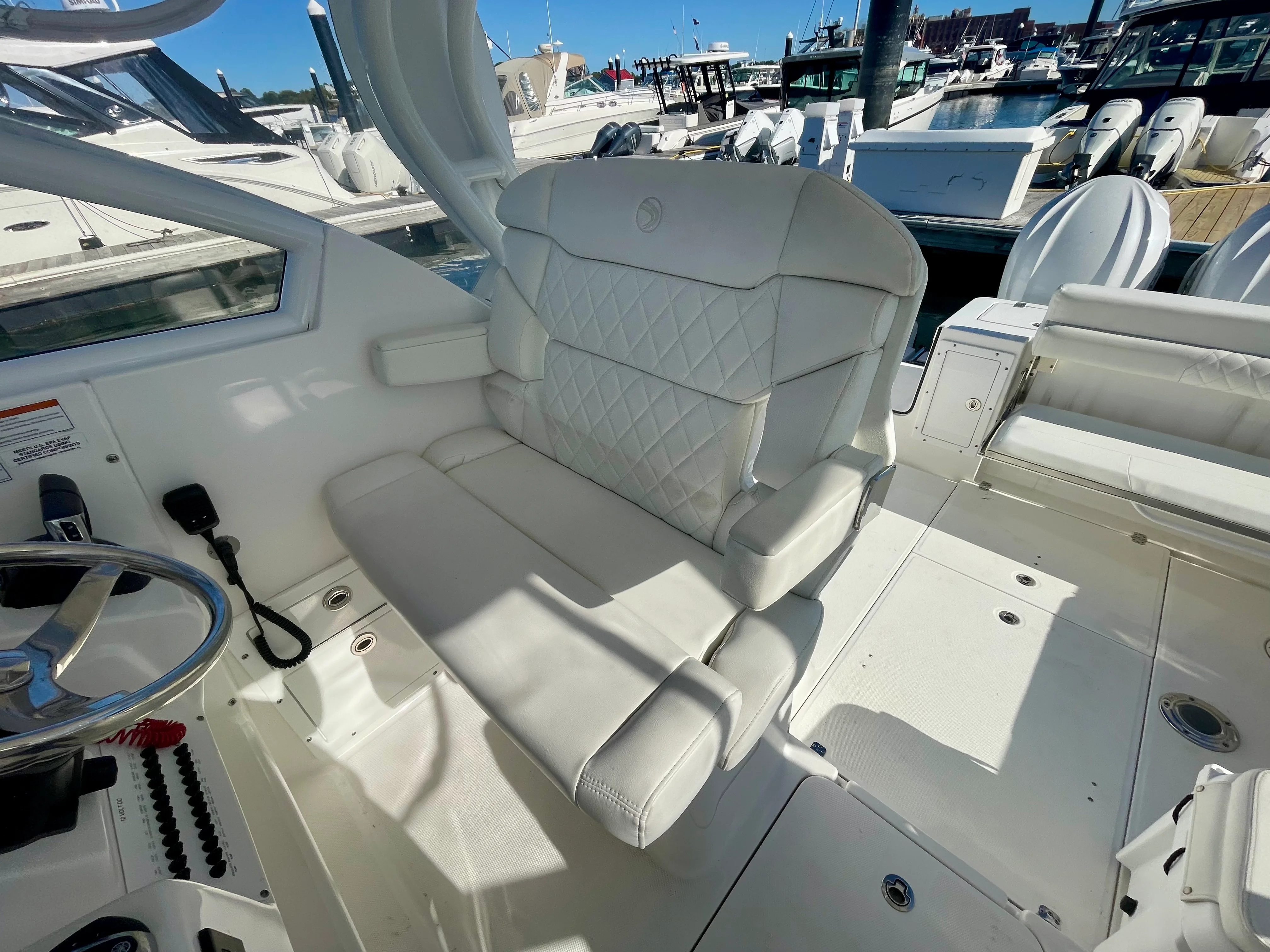 2022 EdgeWater 28CX Image Thumbnail #12