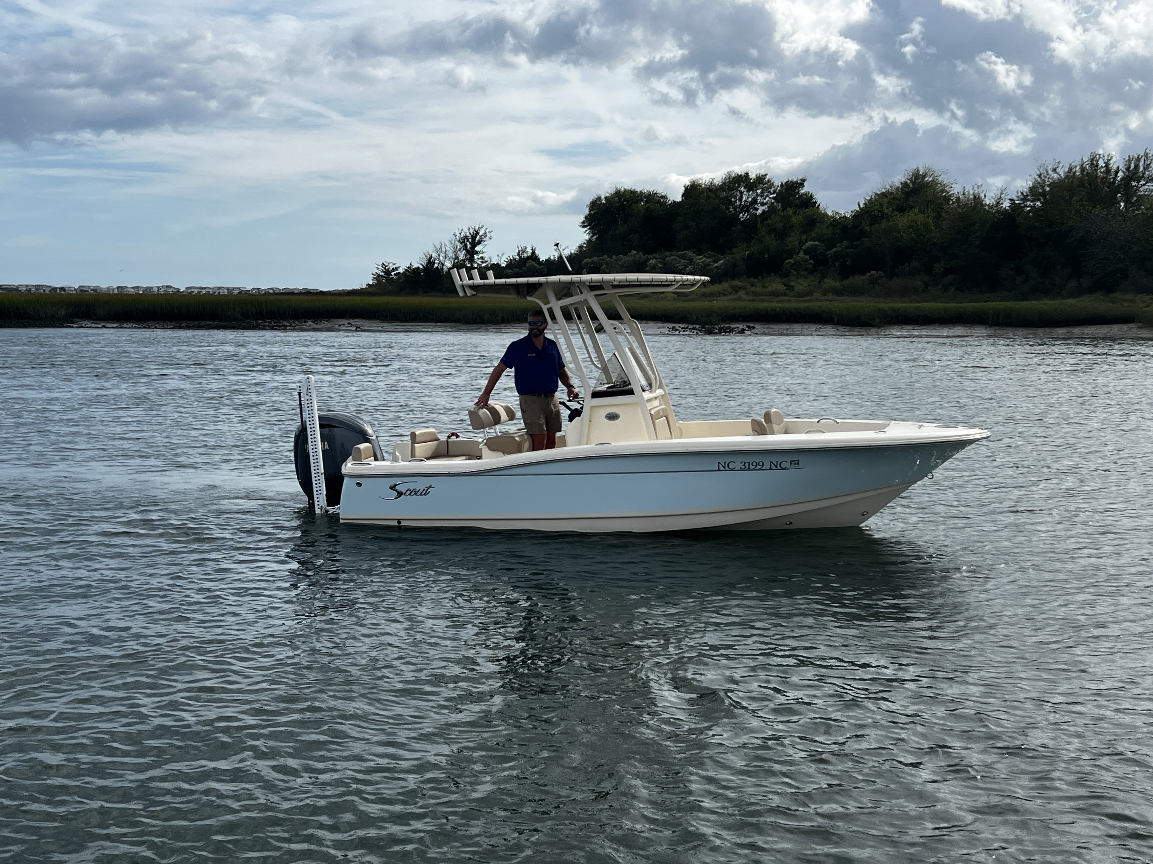 2024 Scout 195 Sportfish Image Thumbnail #0