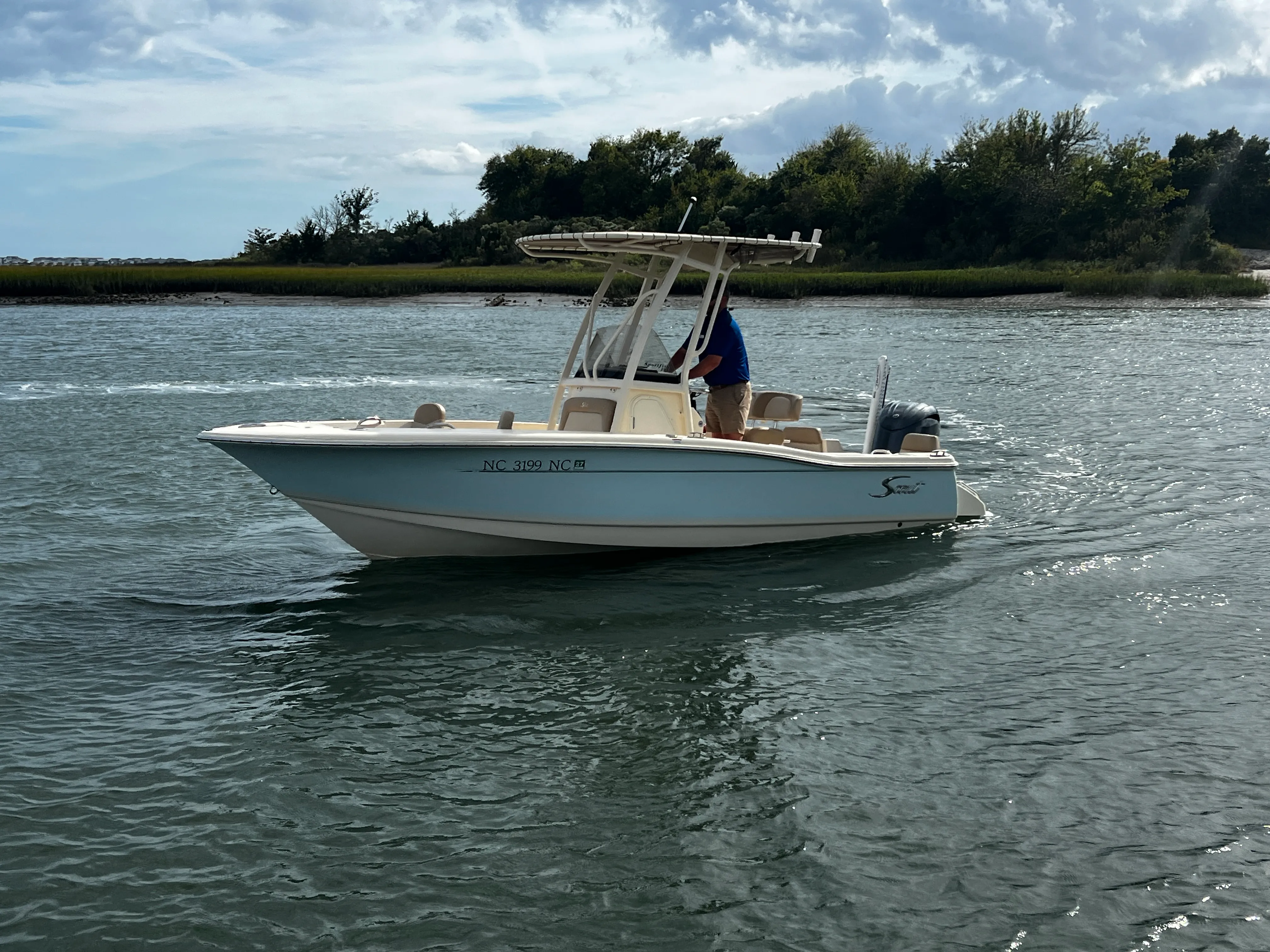 2024 Scout 195 Sportfish Image Thumbnail #4