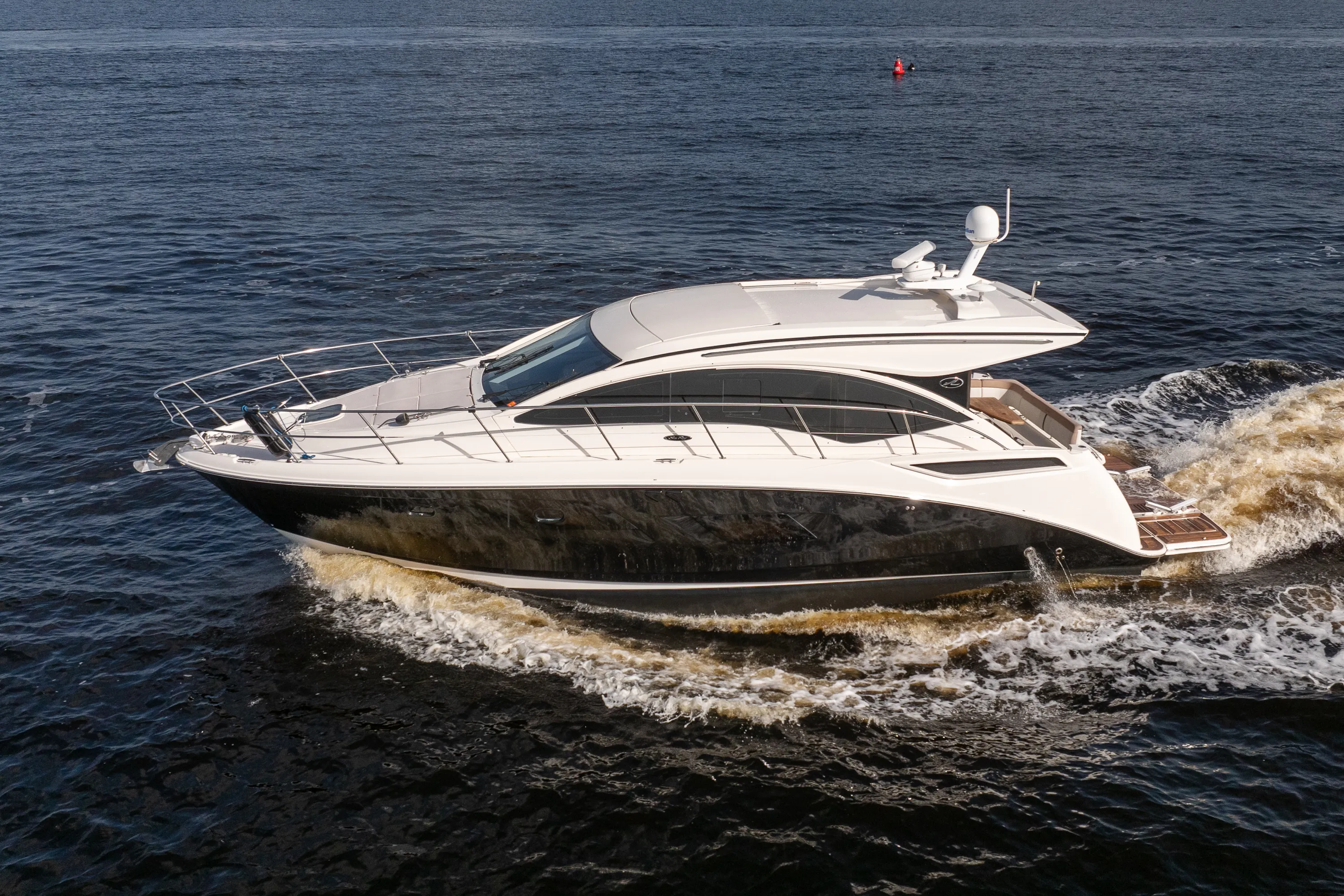 2018 Sea Ray 400 SUNDANCER Image Thumbnail #11