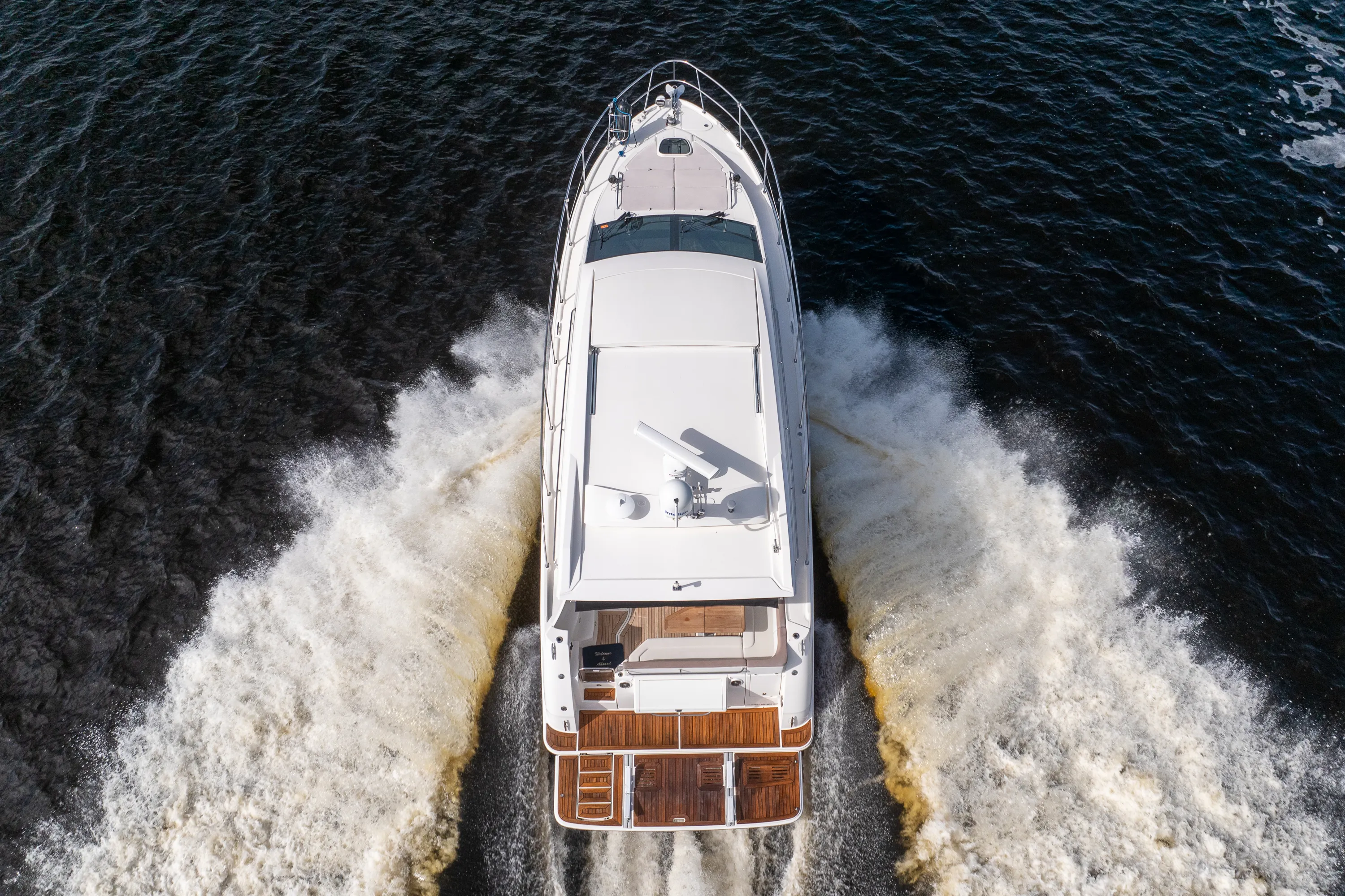 2018 Sea Ray 400 SUNDANCER Image Thumbnail #5