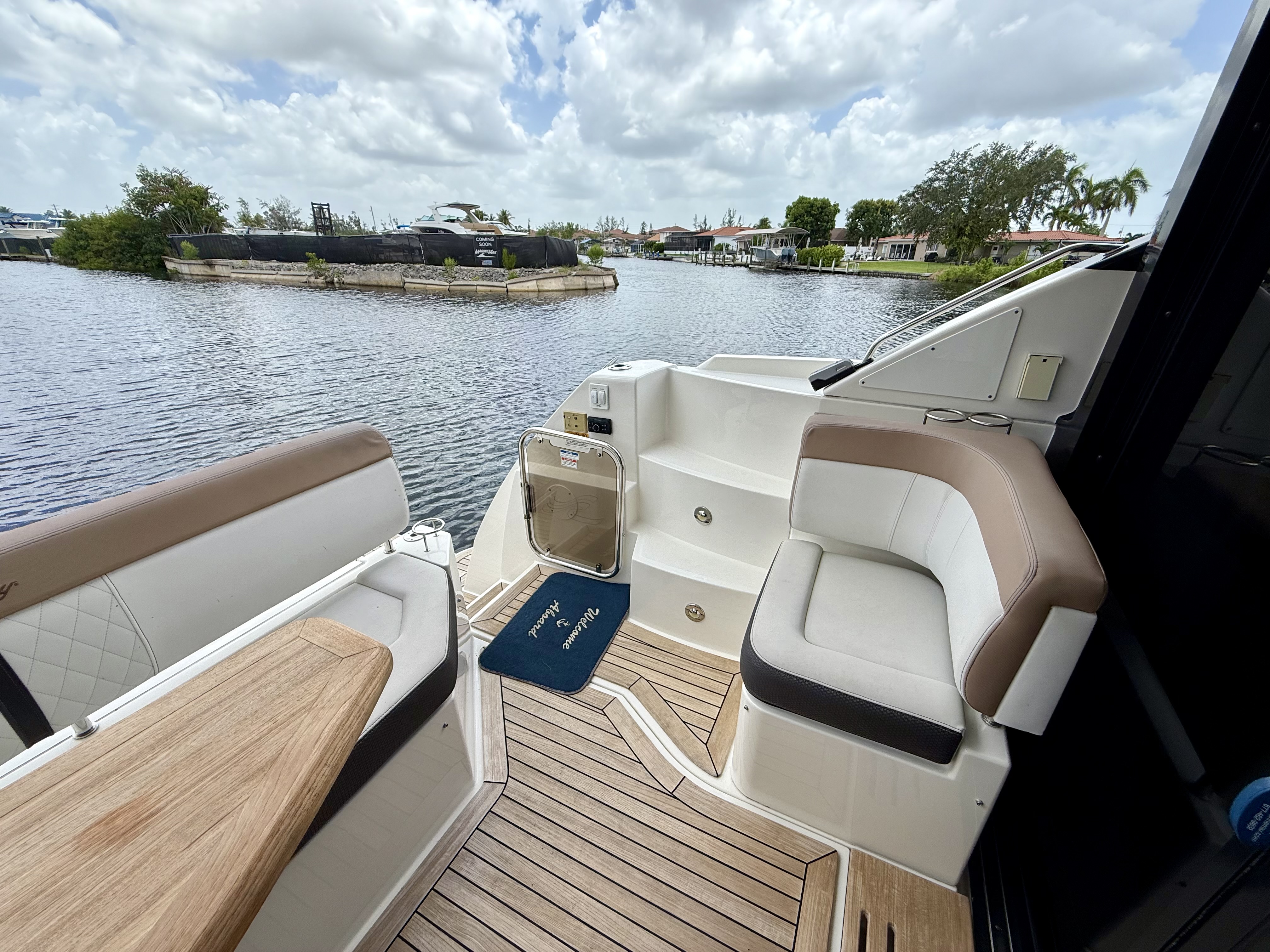 2018 Sea Ray 400 SUNDANCER Image Thumbnail #19