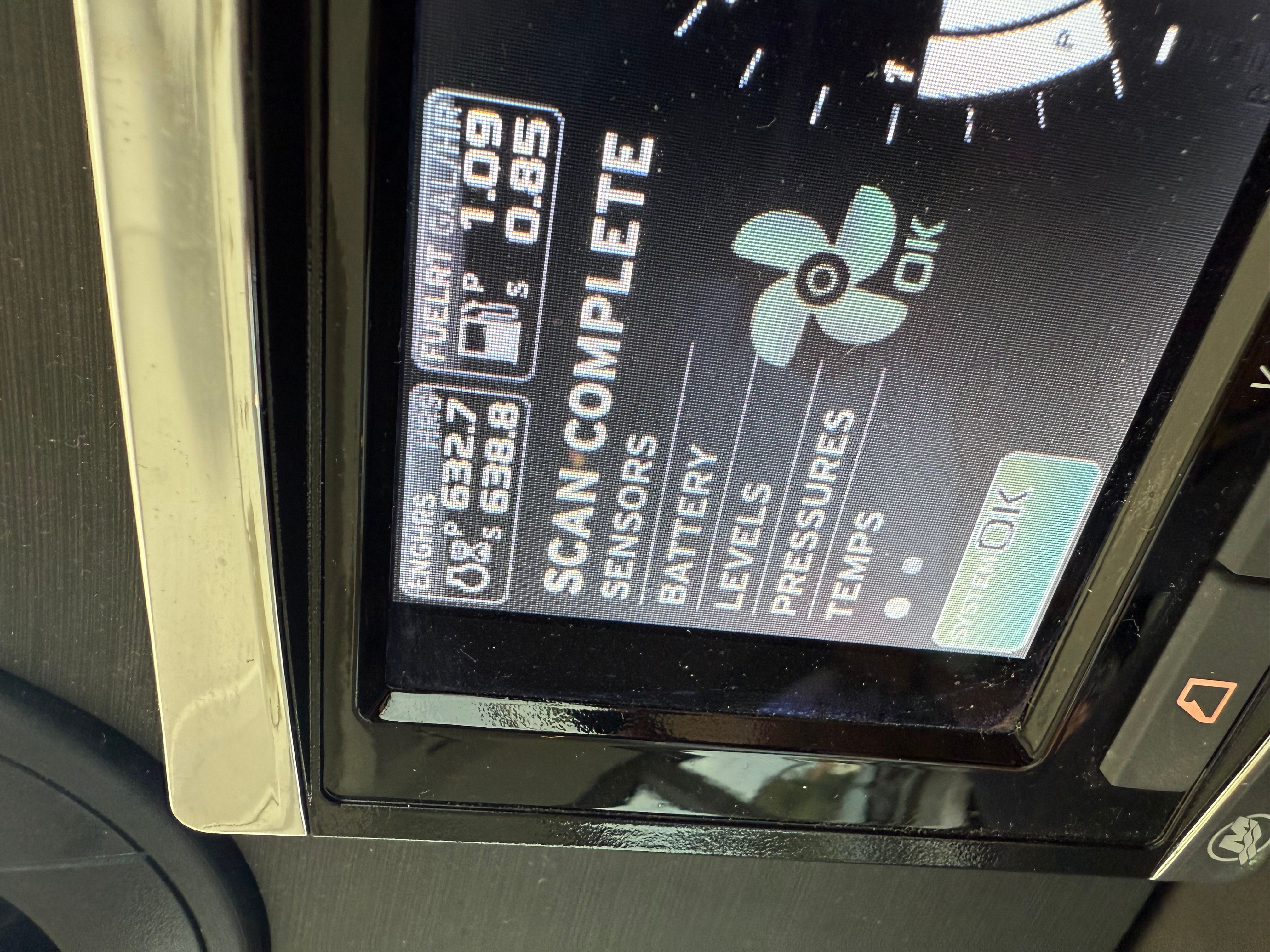 2018 Sea Ray 400 SUNDANCER Image Thumbnail #26