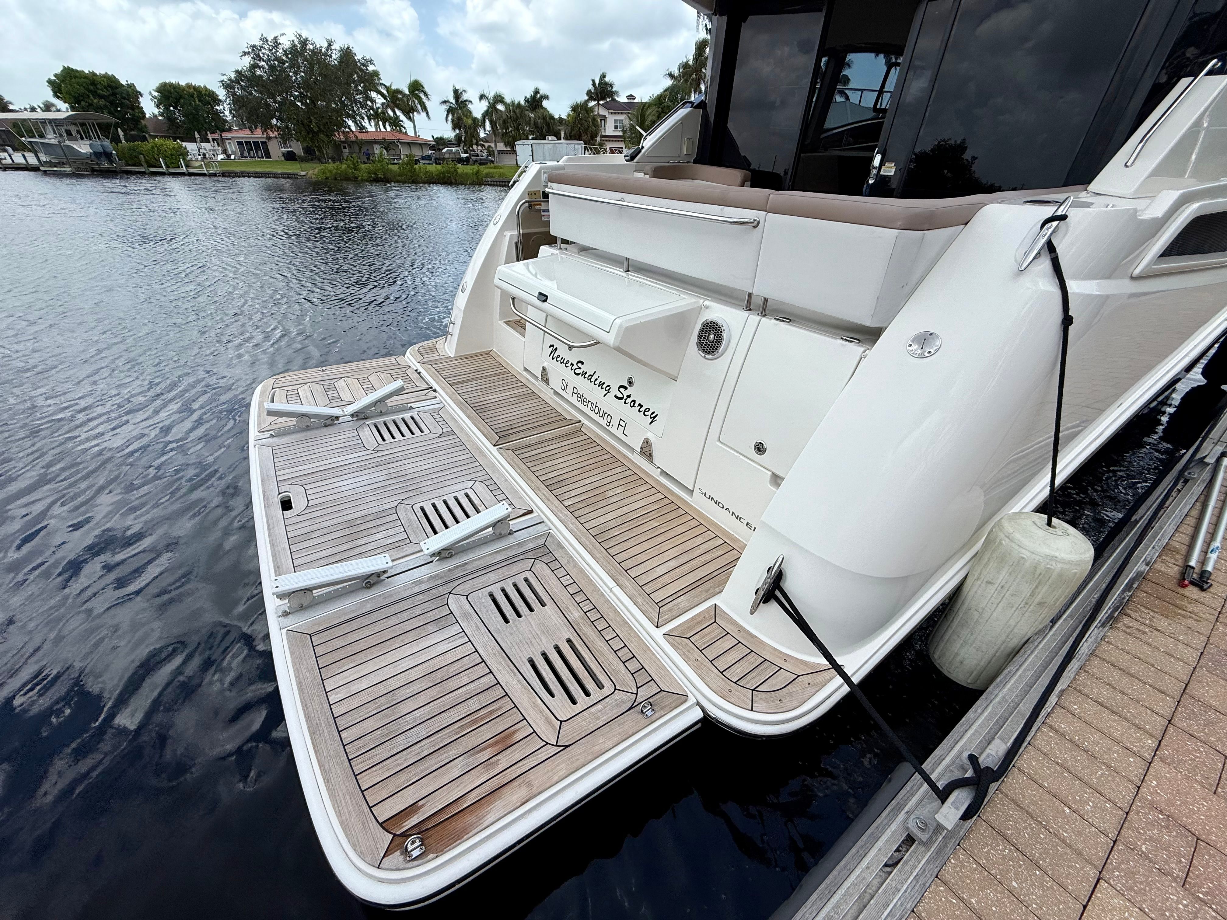 2018 Sea Ray 400 SUNDANCER Image Thumbnail #14