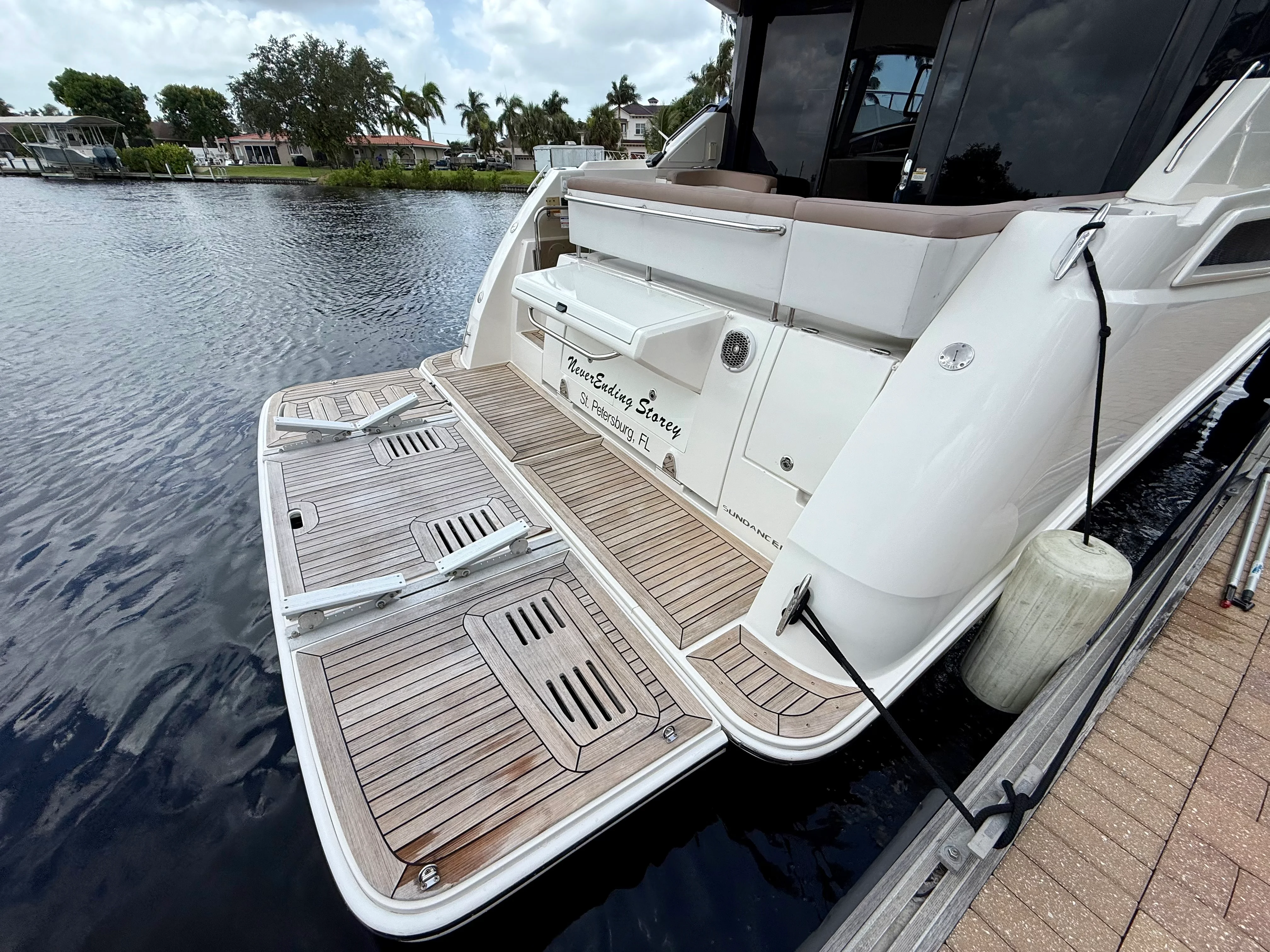 2018 Sea Ray 400 SUNDANCER Image Thumbnail #14