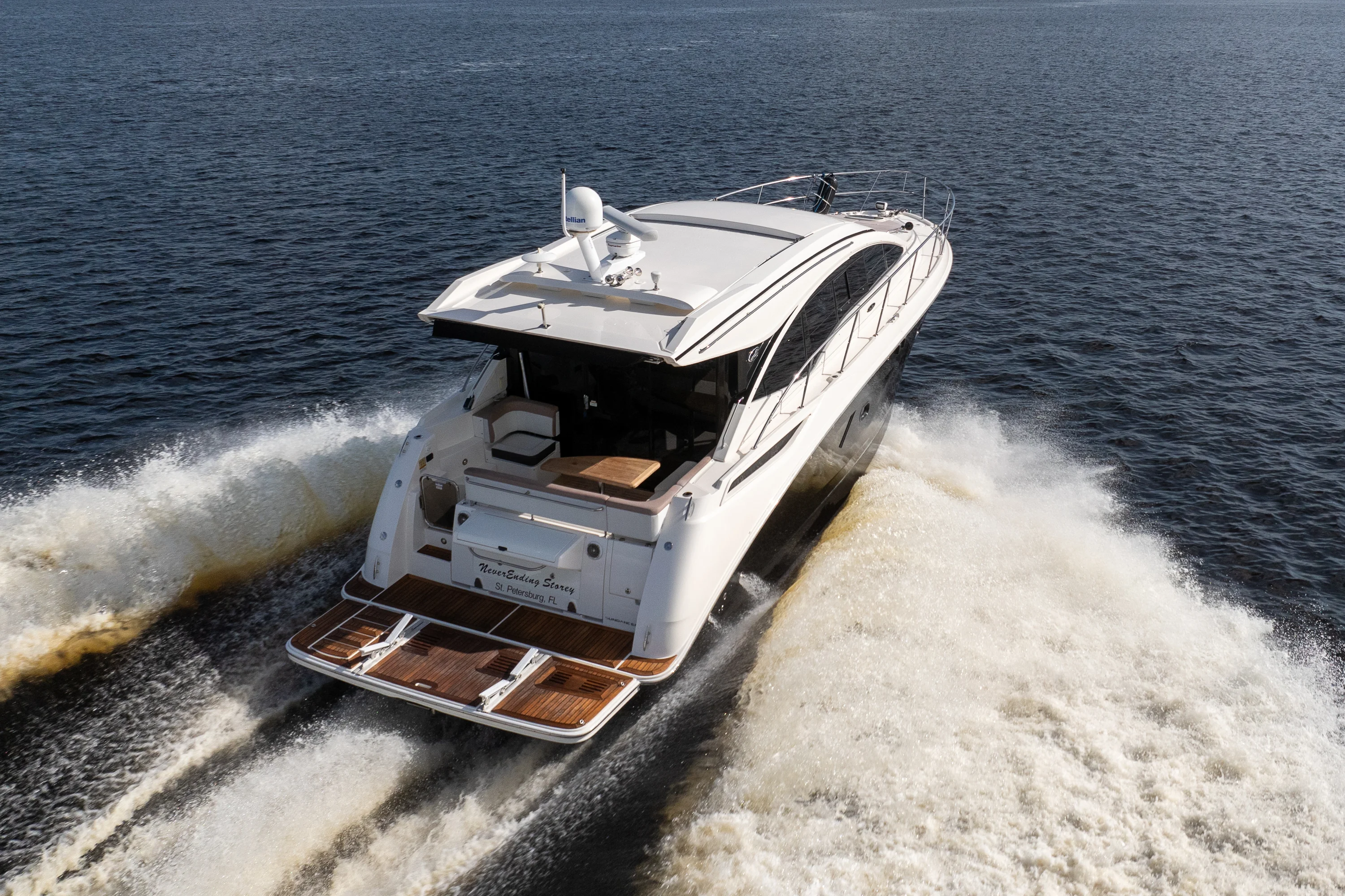 2018 Sea Ray 400 SUNDANCER Image Thumbnail #3
