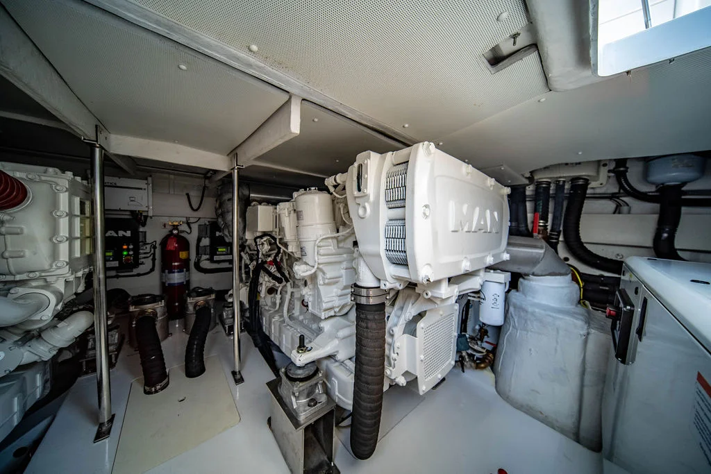 2022 Azimut 55 FLY Image Thumbnail #32