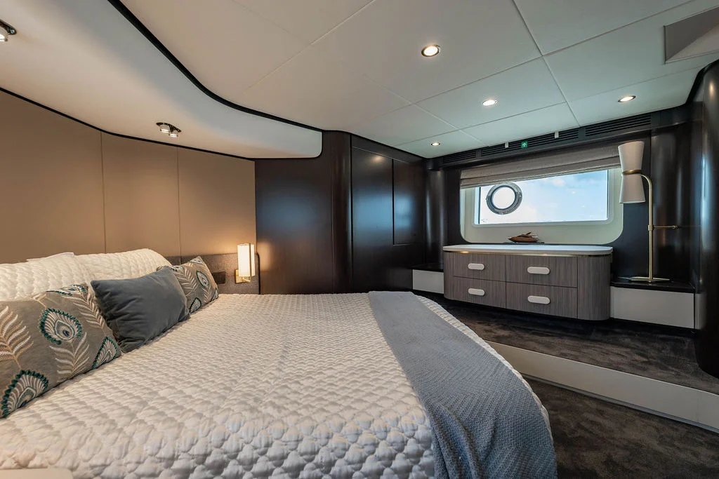 2022 Azimut 55 FLY Image Thumbnail #50