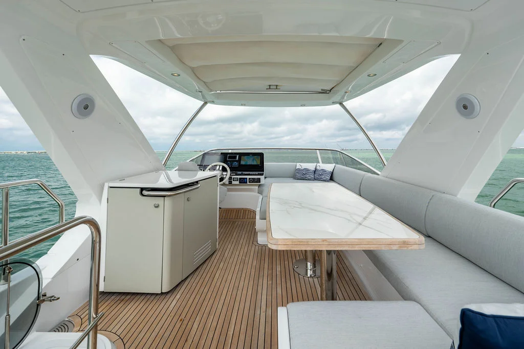 2022 Azimut 55 FLY Image Thumbnail #8